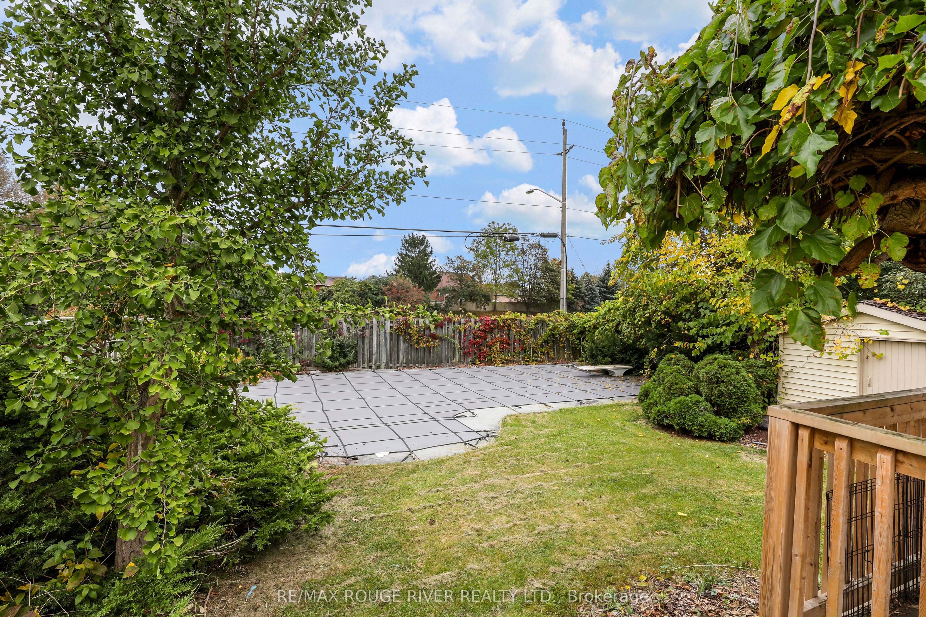 648 Cognac Crescent Property Photo 37