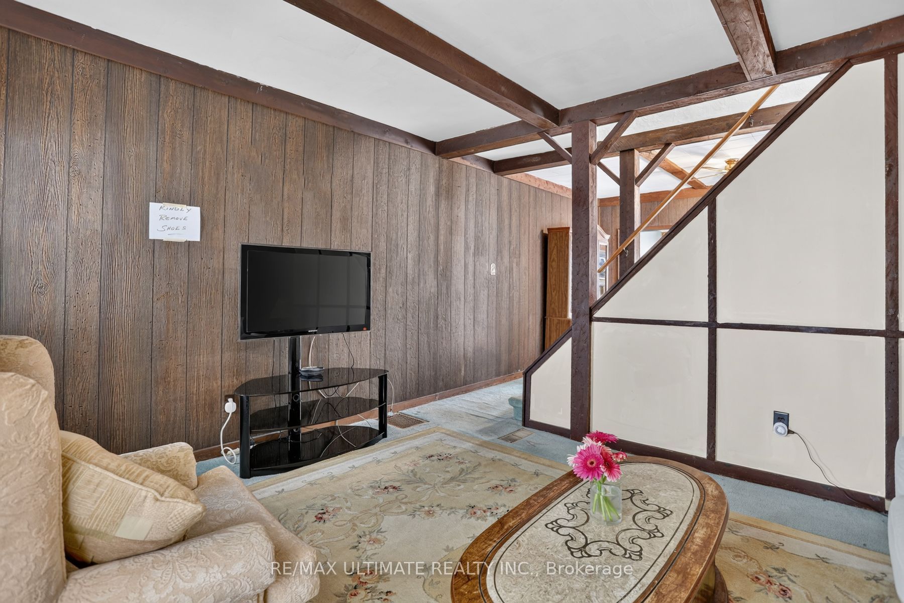 12 Eldon Avenue Property Photo 8
