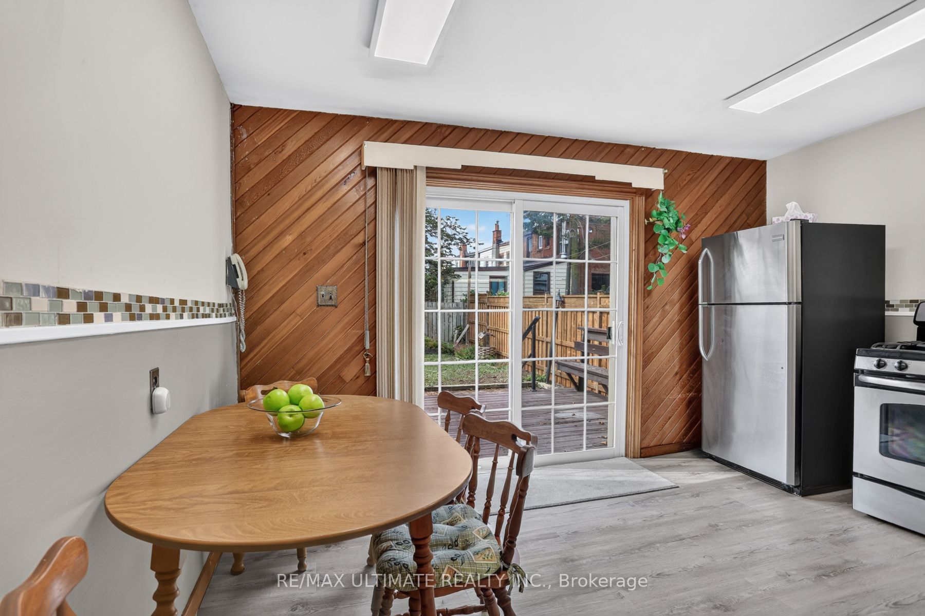12 Eldon Avenue Property Photo 15