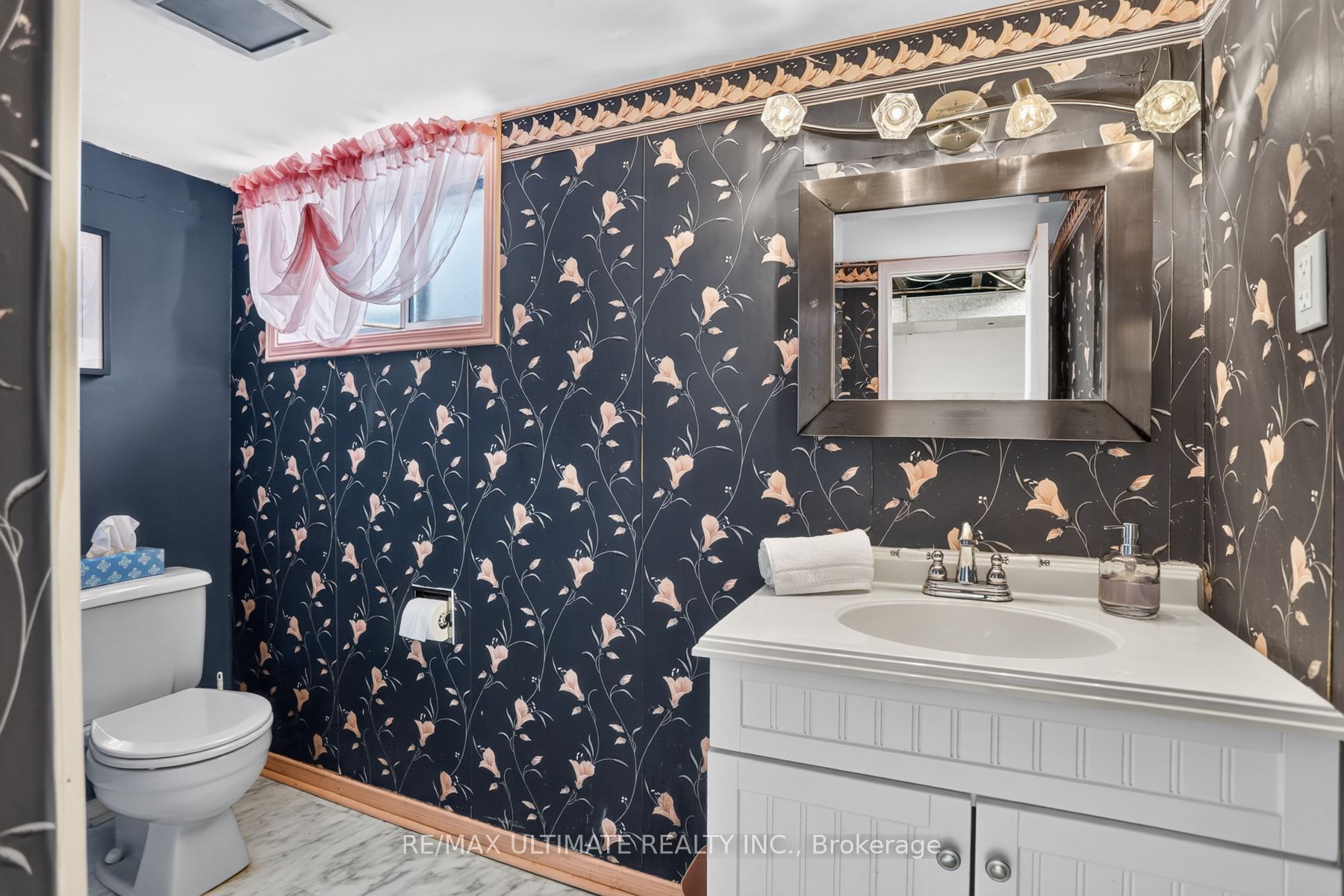 12 Eldon Avenue Property Photo 29