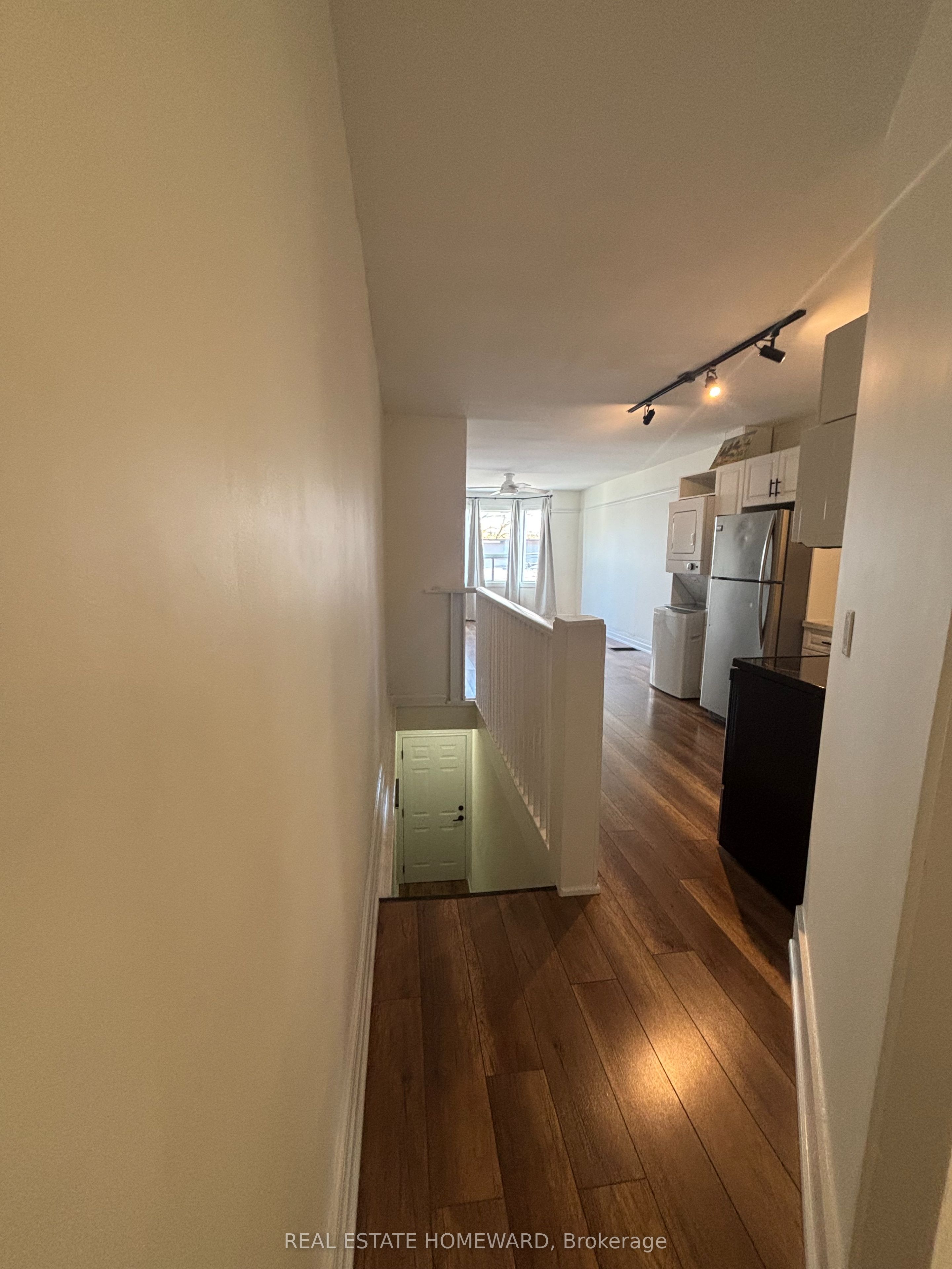 86 Carlaw Avenue Property Photo 14