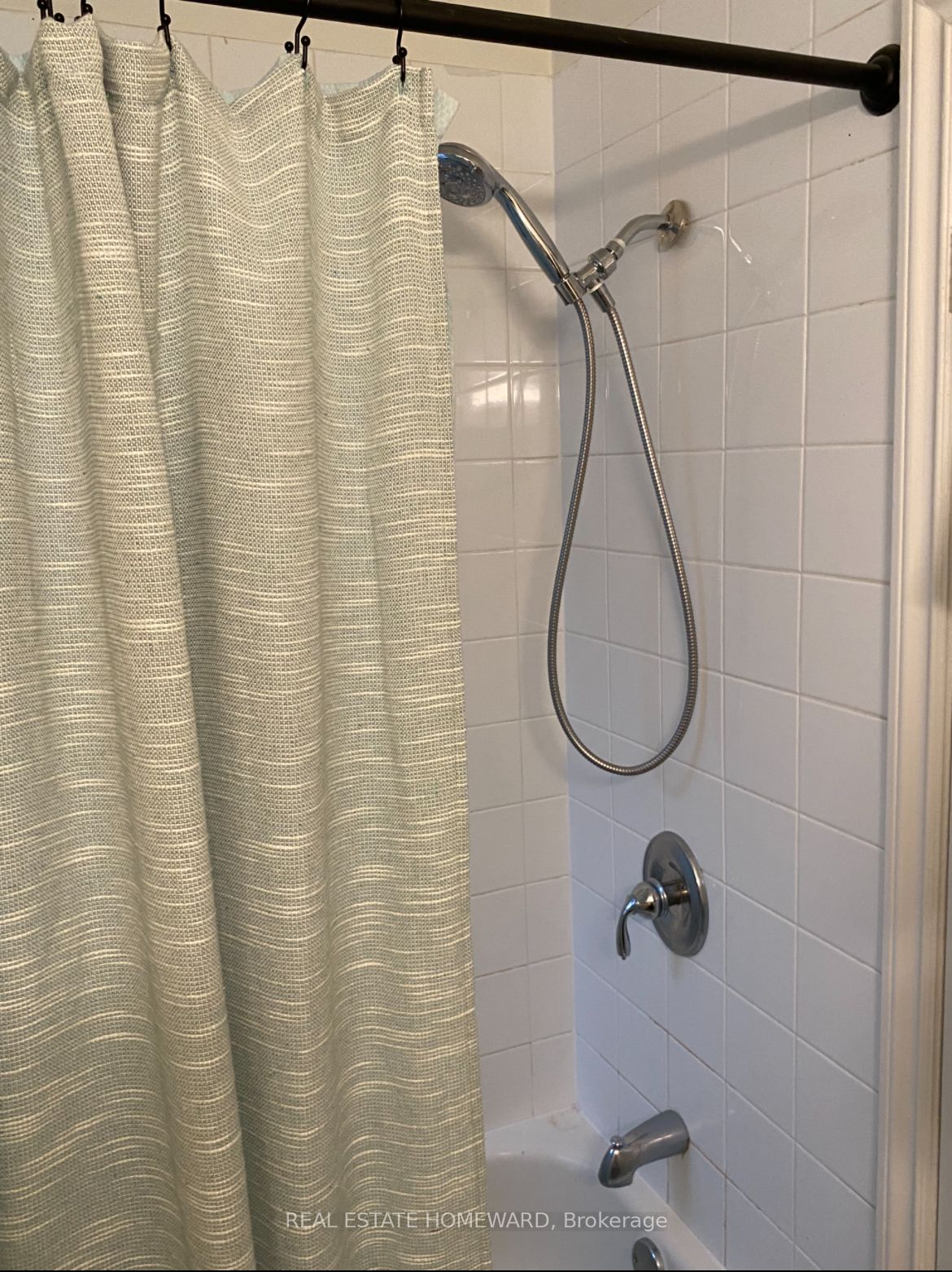 86 Carlaw Avenue Property Photo 17