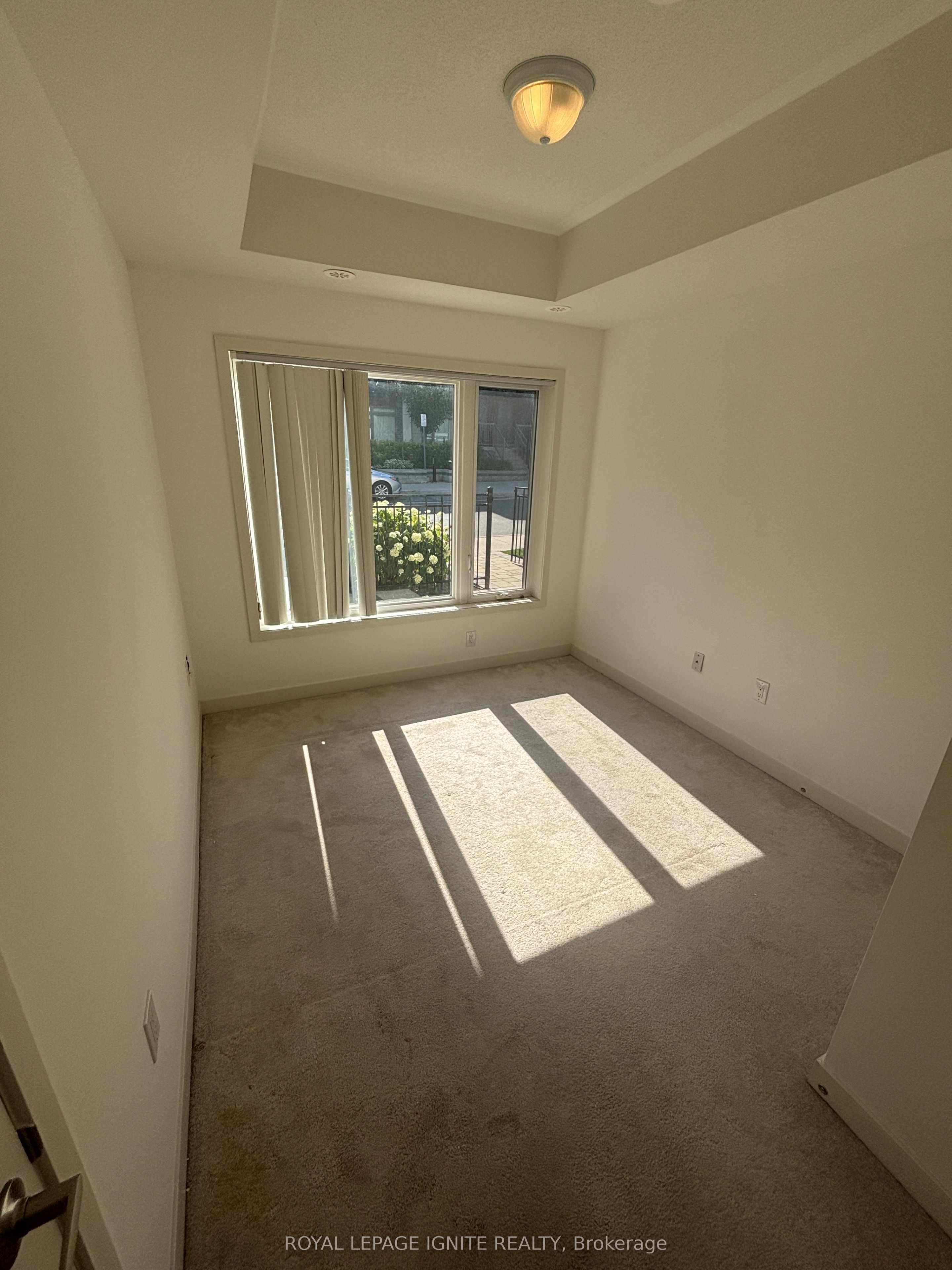 60 Orchid Place Drive 16 Property Photo 3