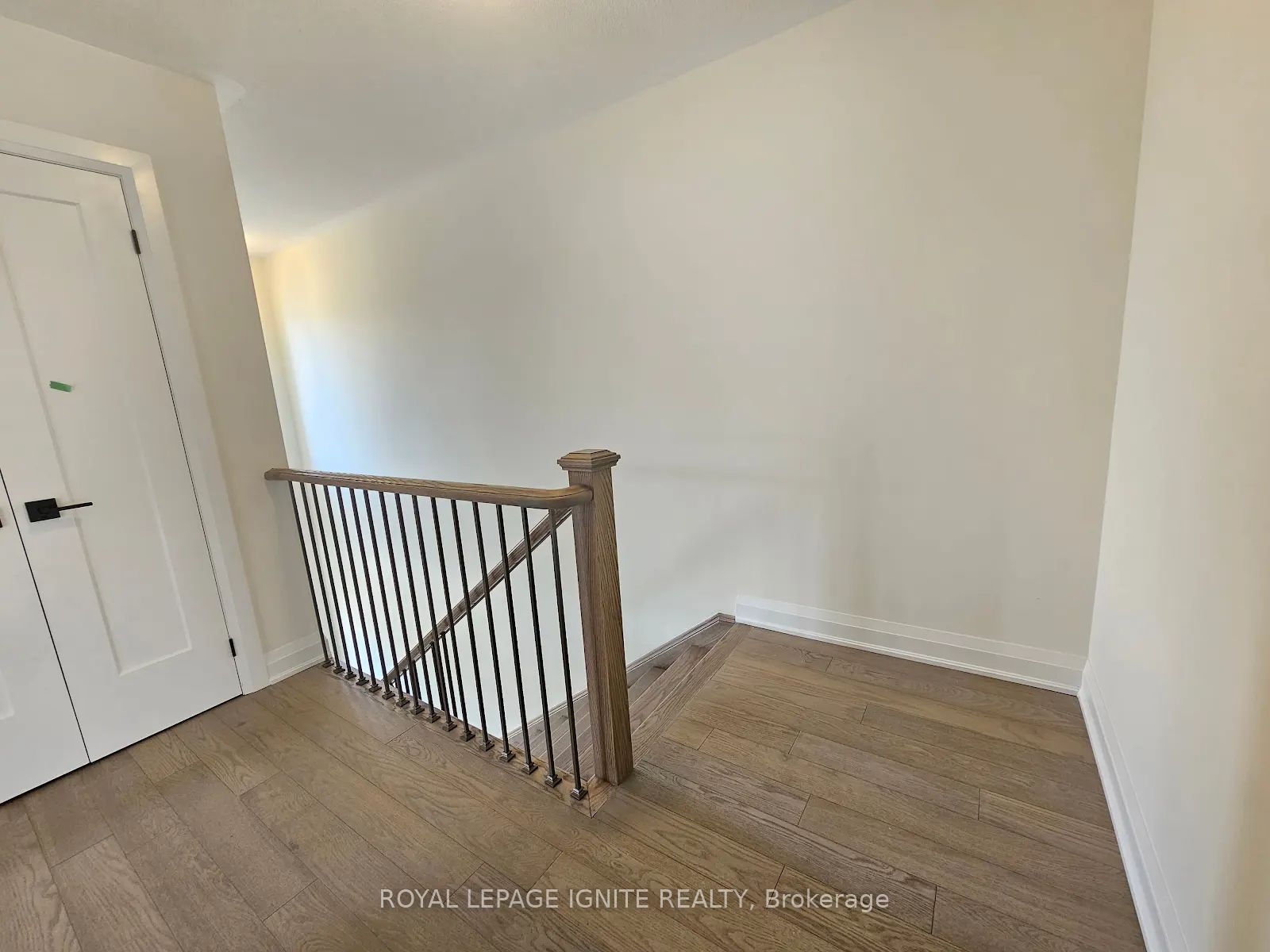 3250 Chimney Swift Crescent Property Photo 8