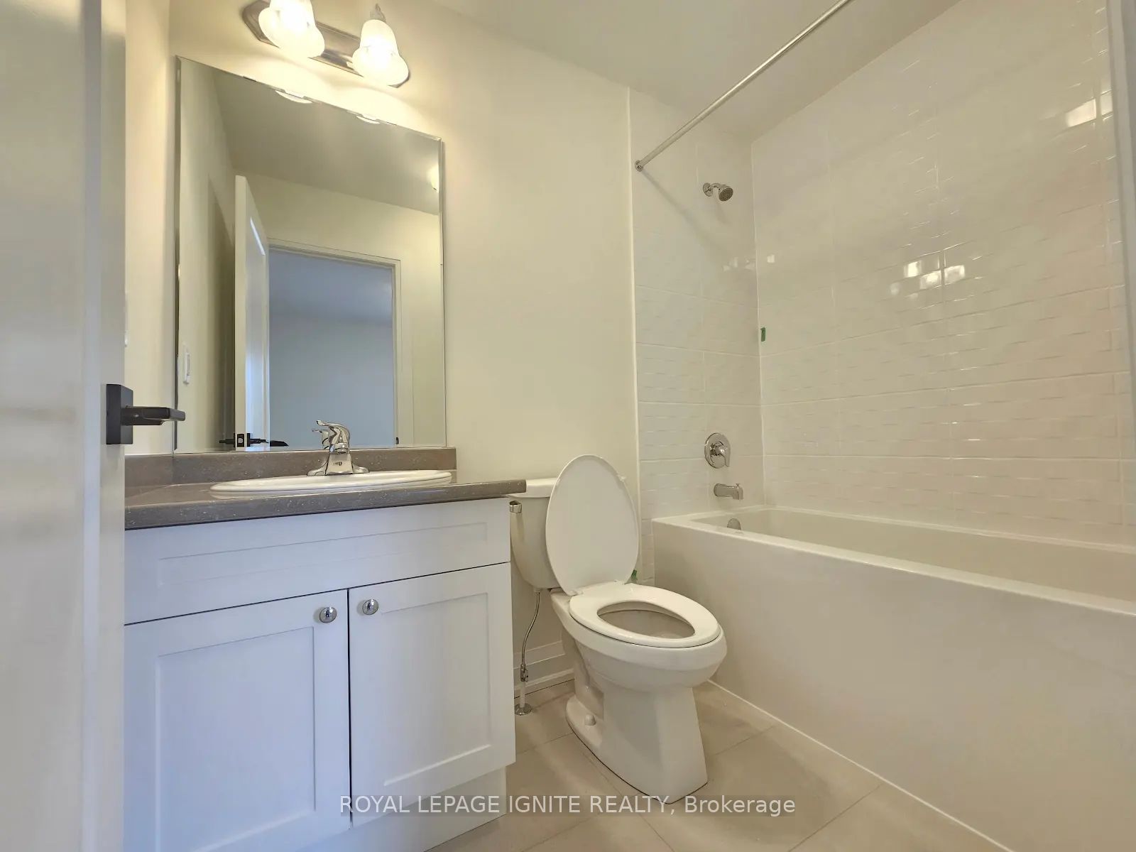 3250 Chimney Swift Crescent Property Photo 15