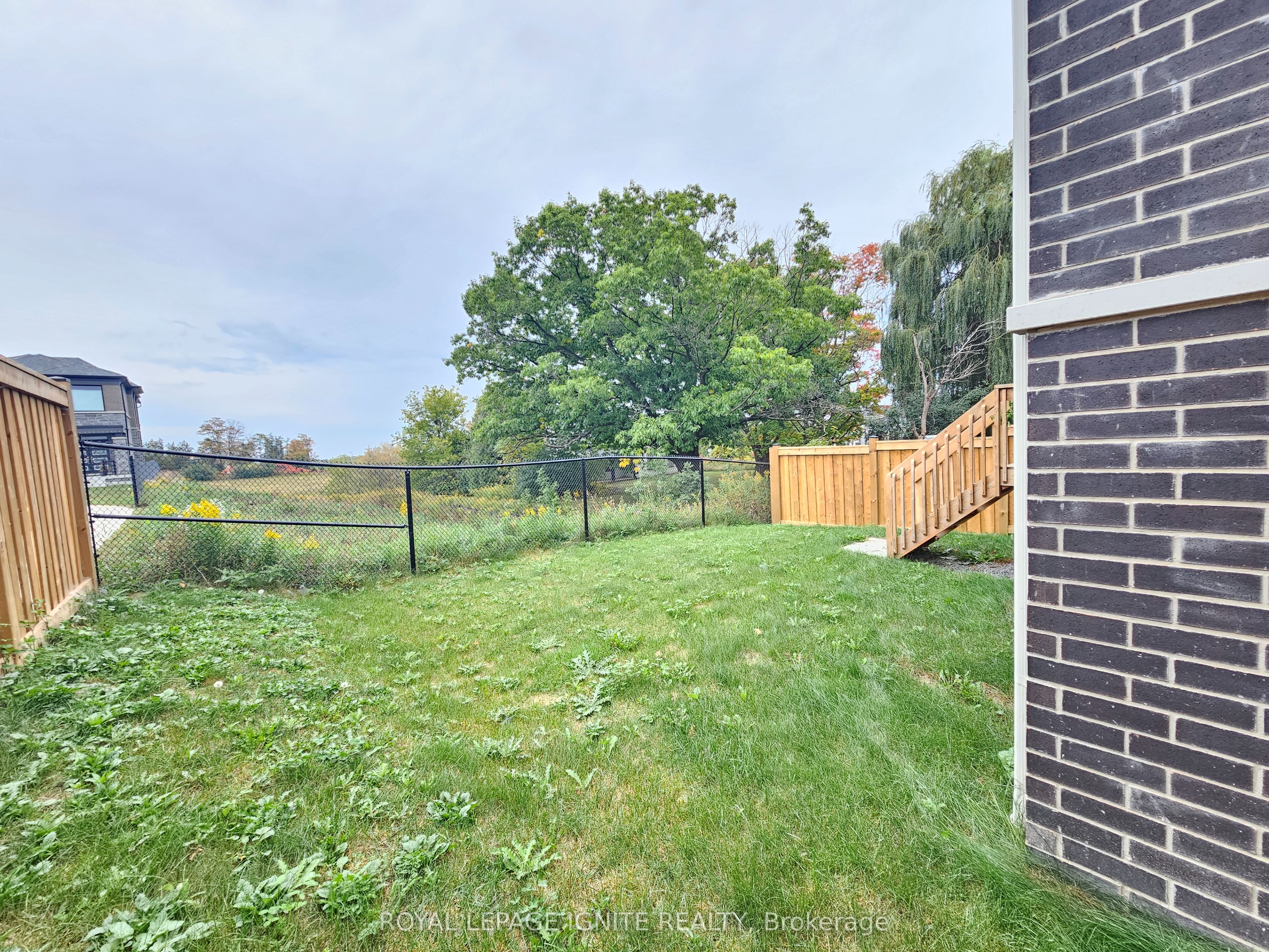 3250 Chimney Swift Crescent Property Photo 18