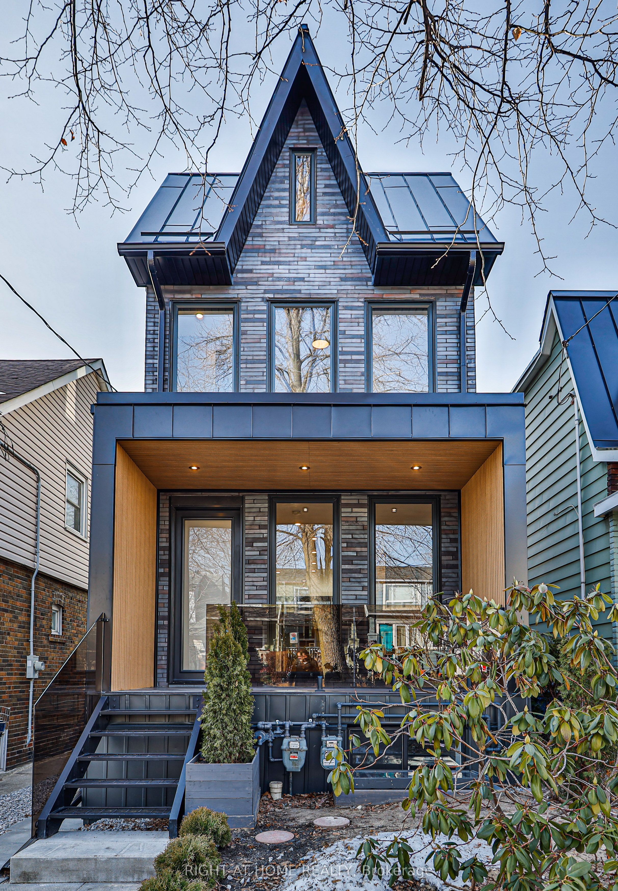 11 Merrill Avenue W MAIN AND LANEWAY