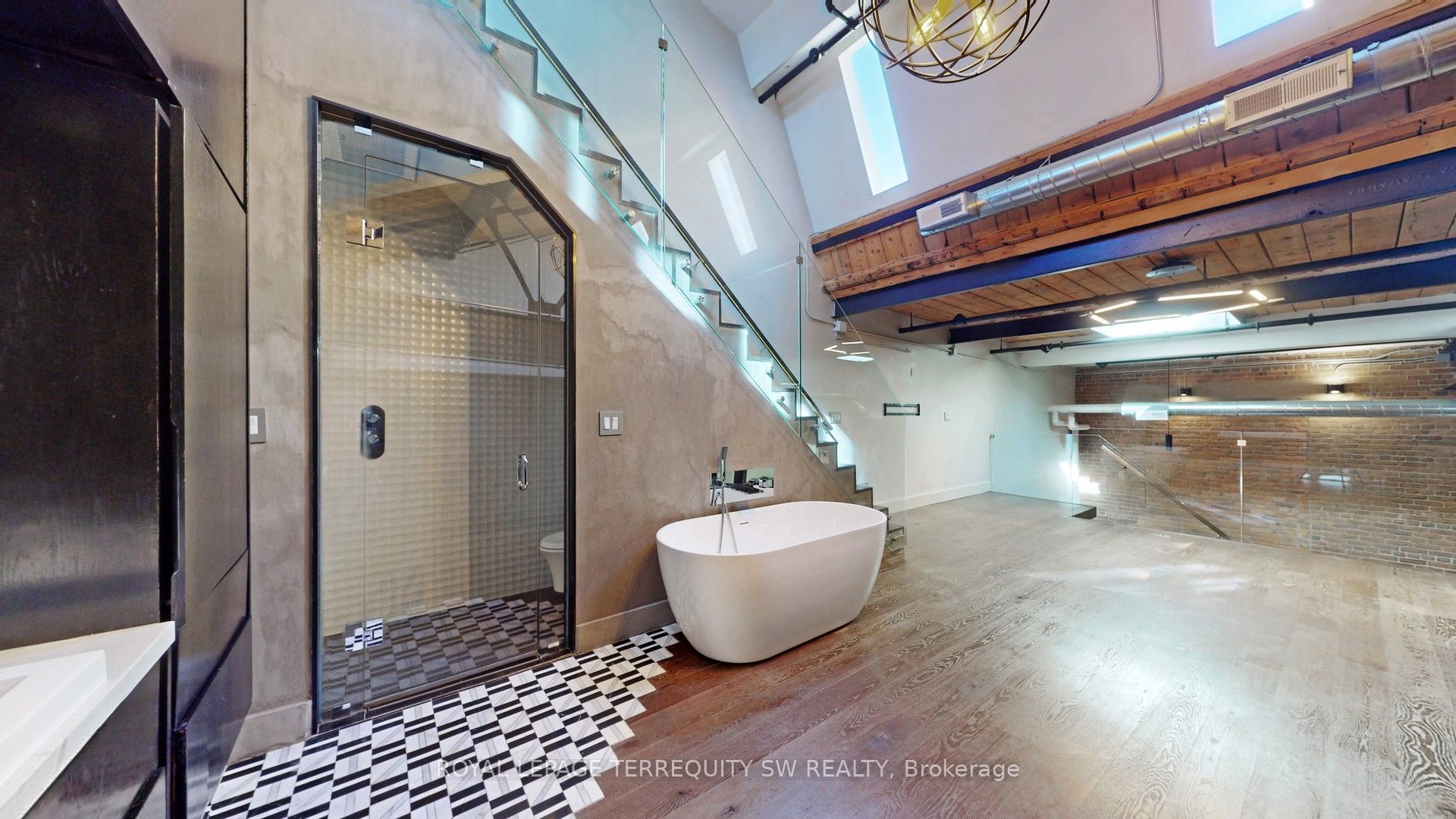326 Carlaw Avenue 124 Property Photo 20