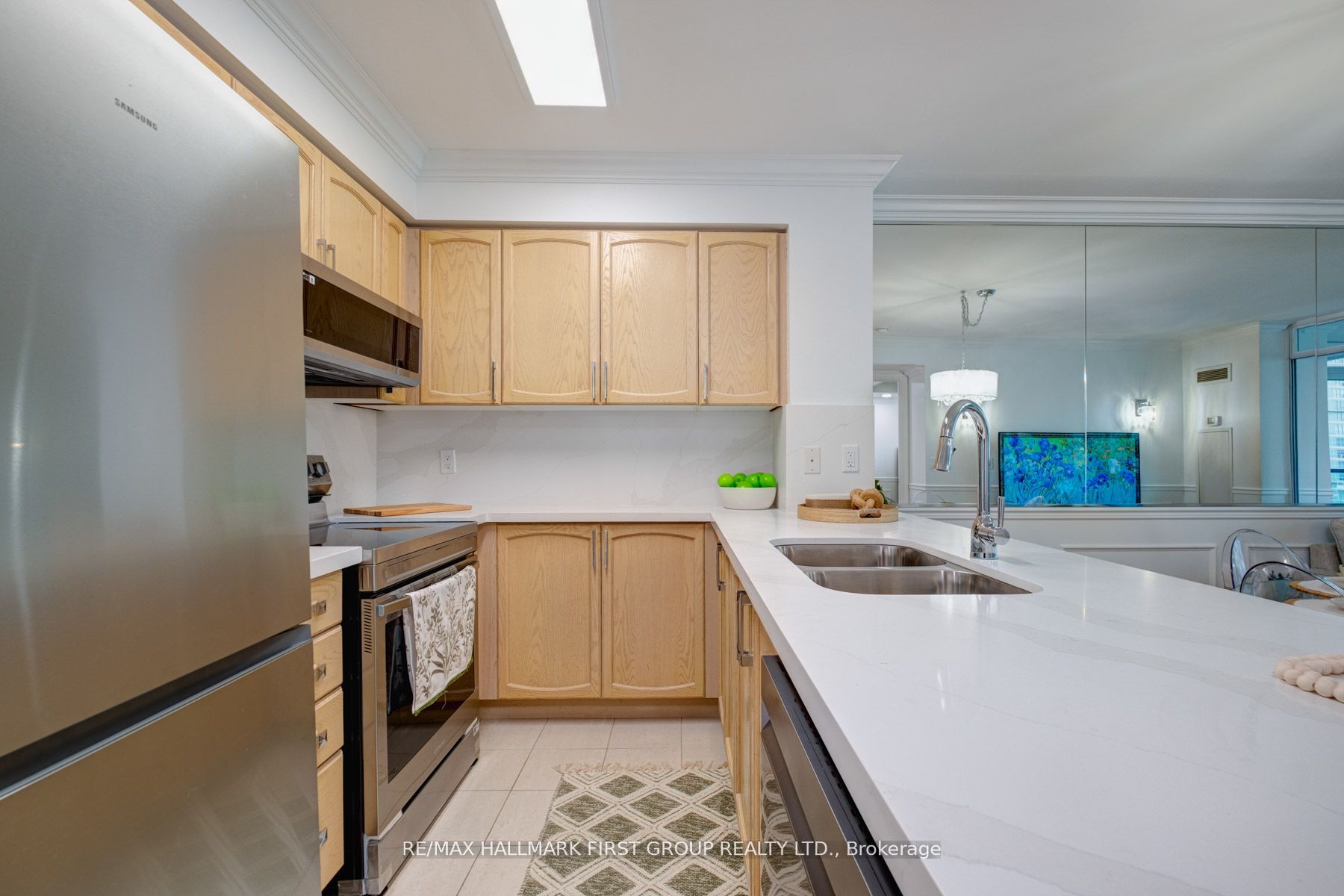 60 Brian Harrison Way 1008 Property Photo 5