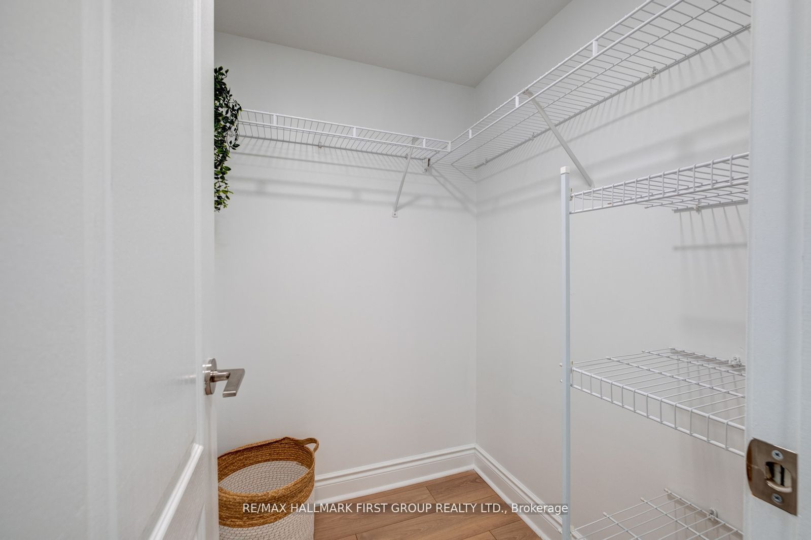 60 Brian Harrison Way 1008 Property Photo 23