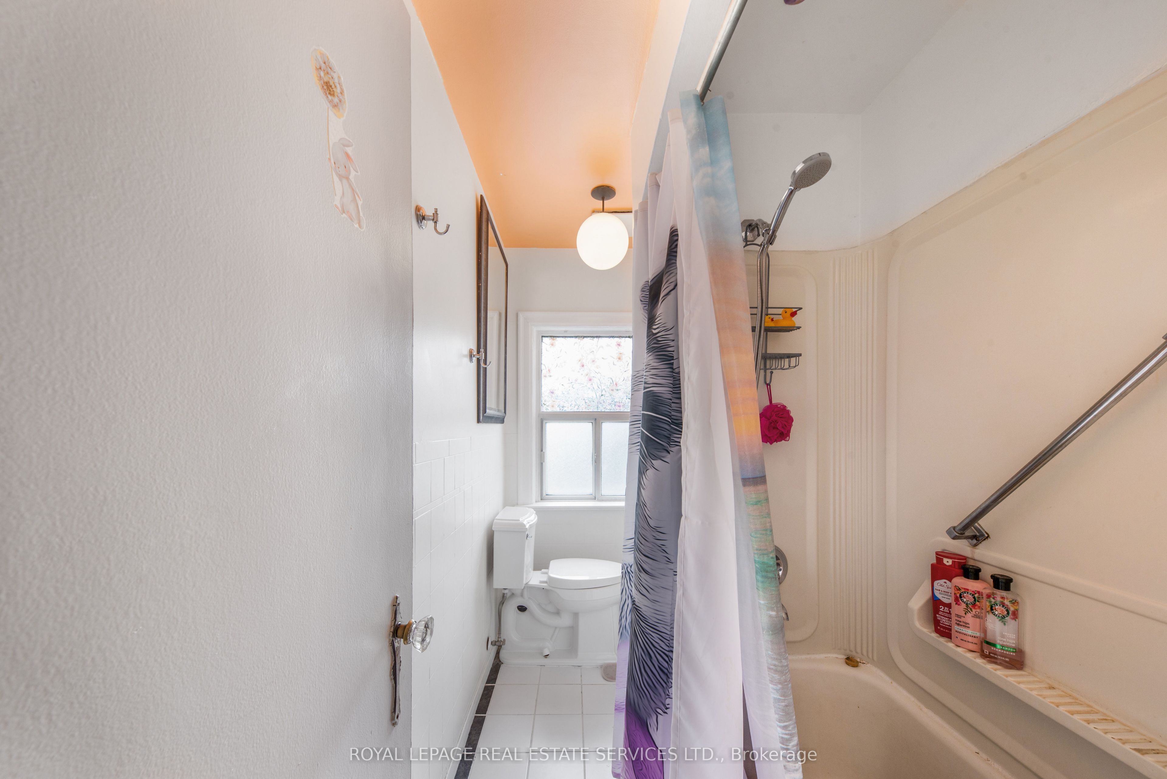 761 Kingston Road Property Photo 42