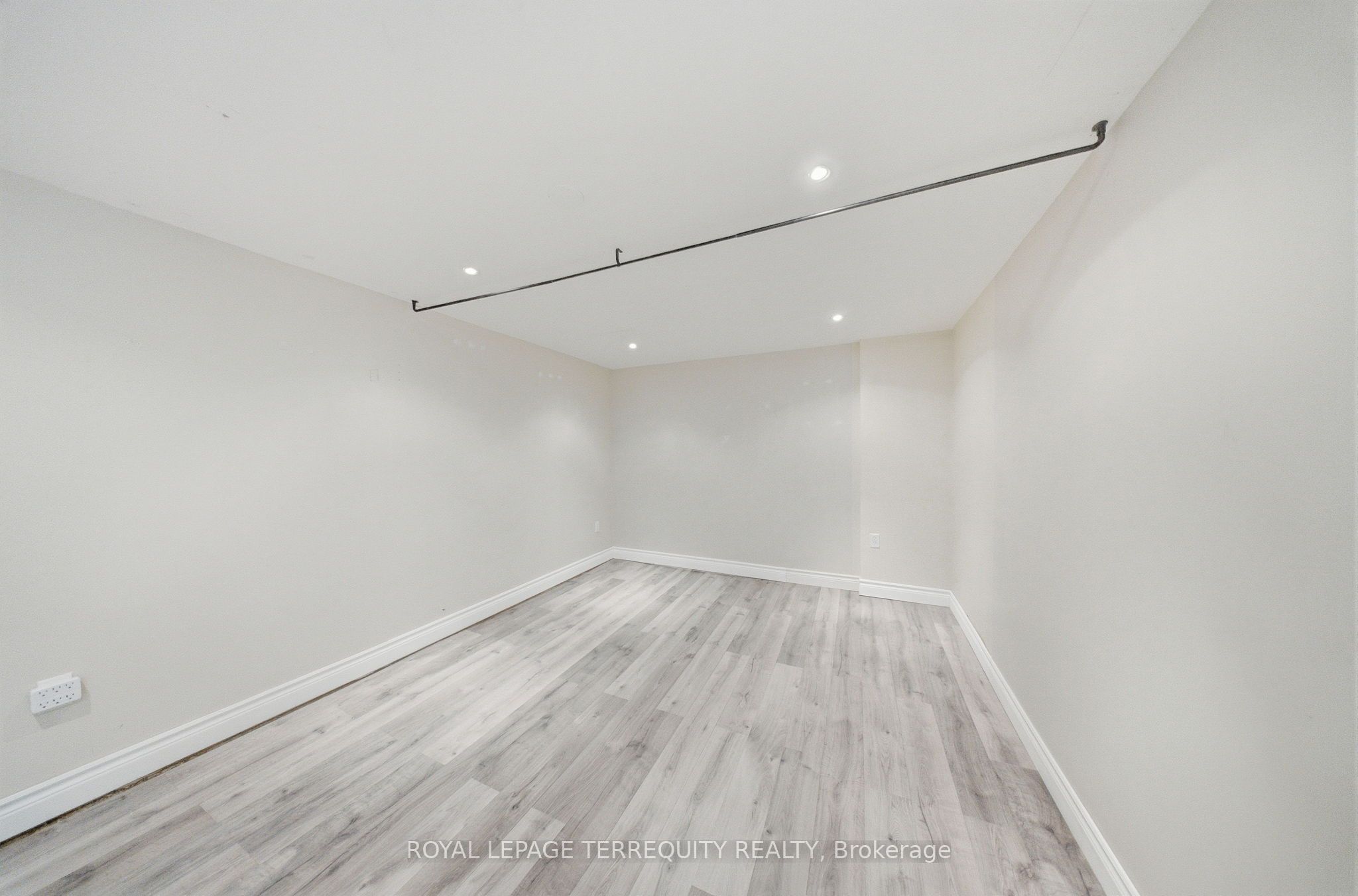 506 Normandy Street 21 Property Photo 37