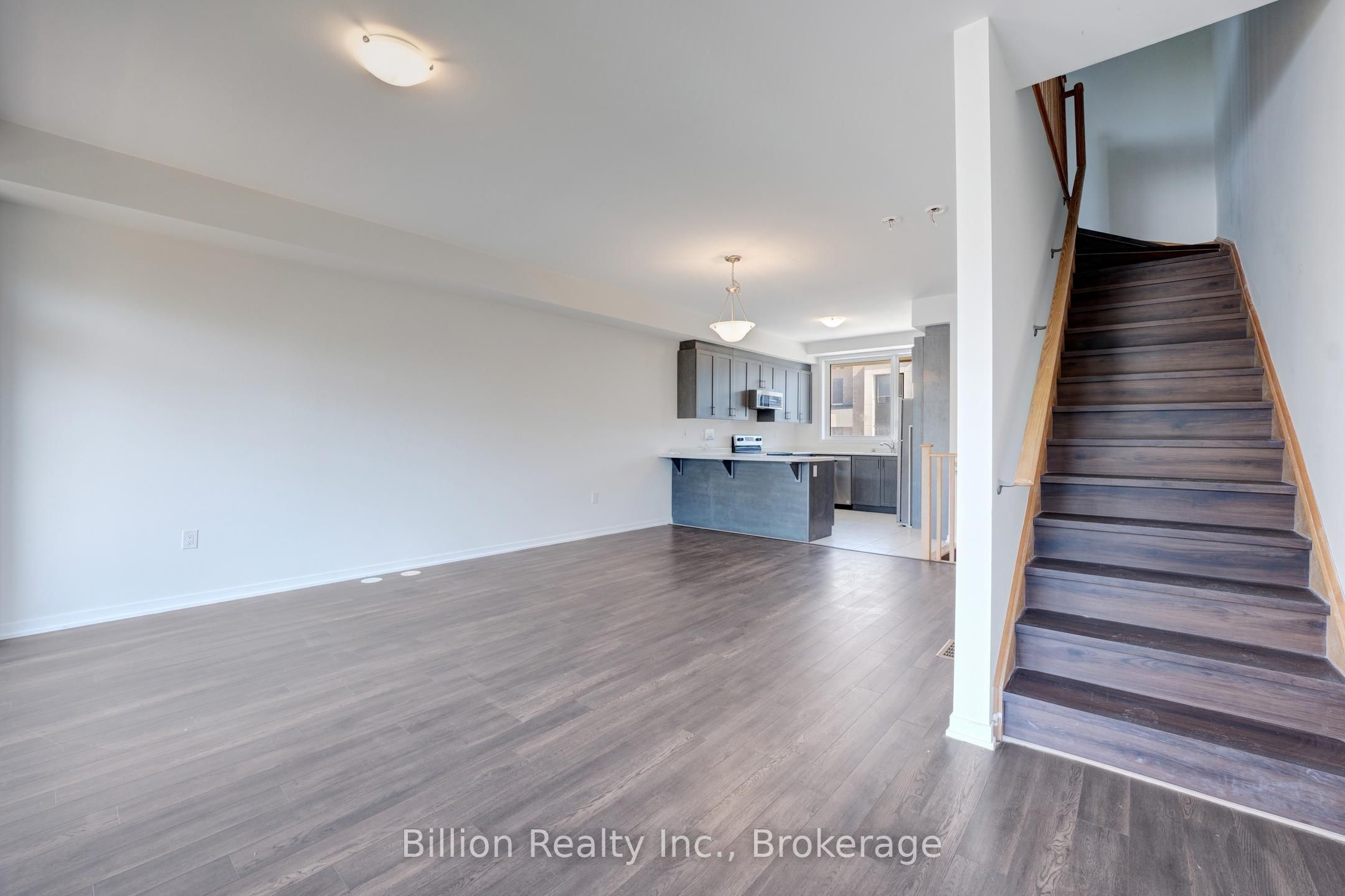 717 Heathrow Path Property Photo 11