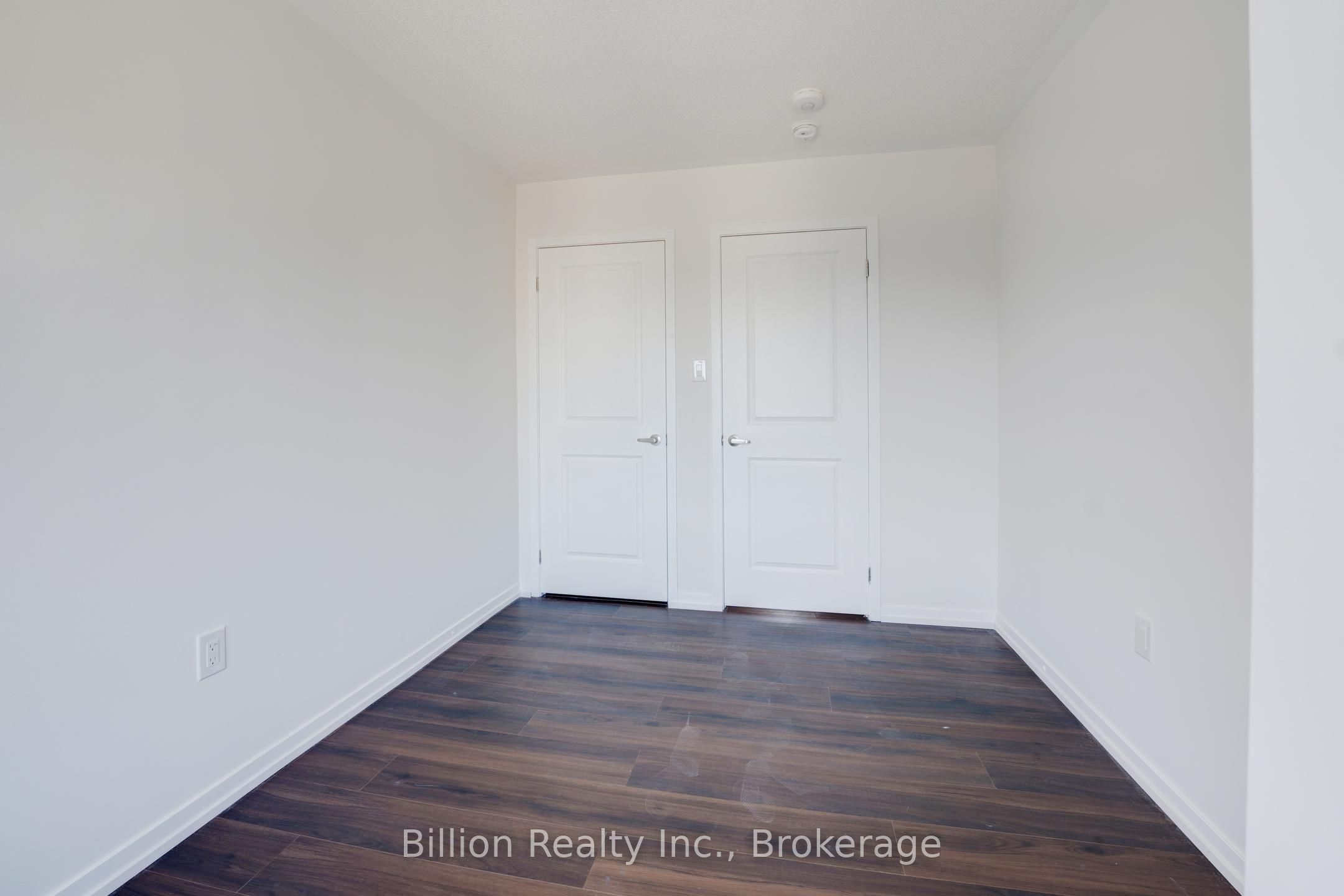 717 Heathrow Path Property Photo 15