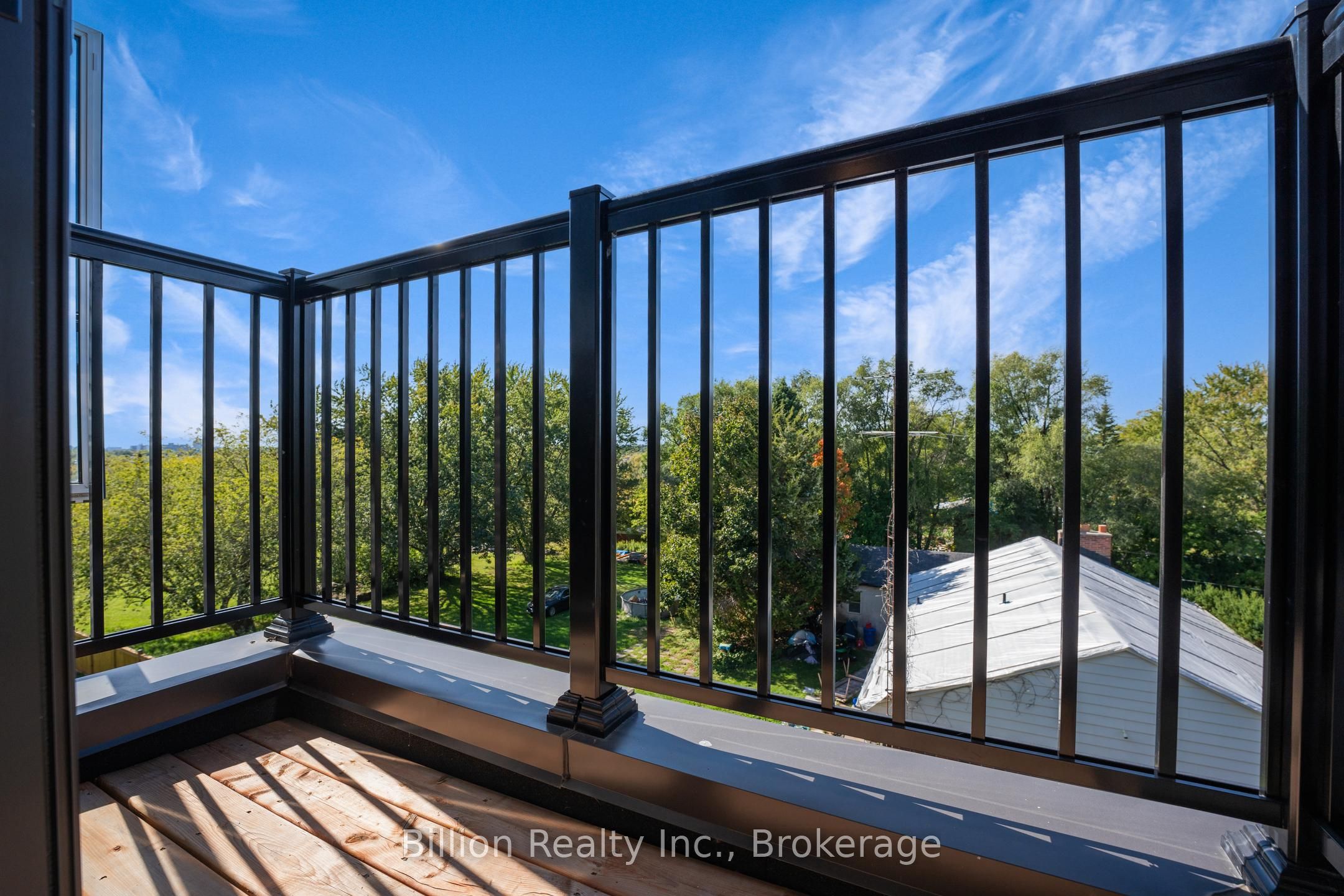 717 Heathrow Path Property Photo 21