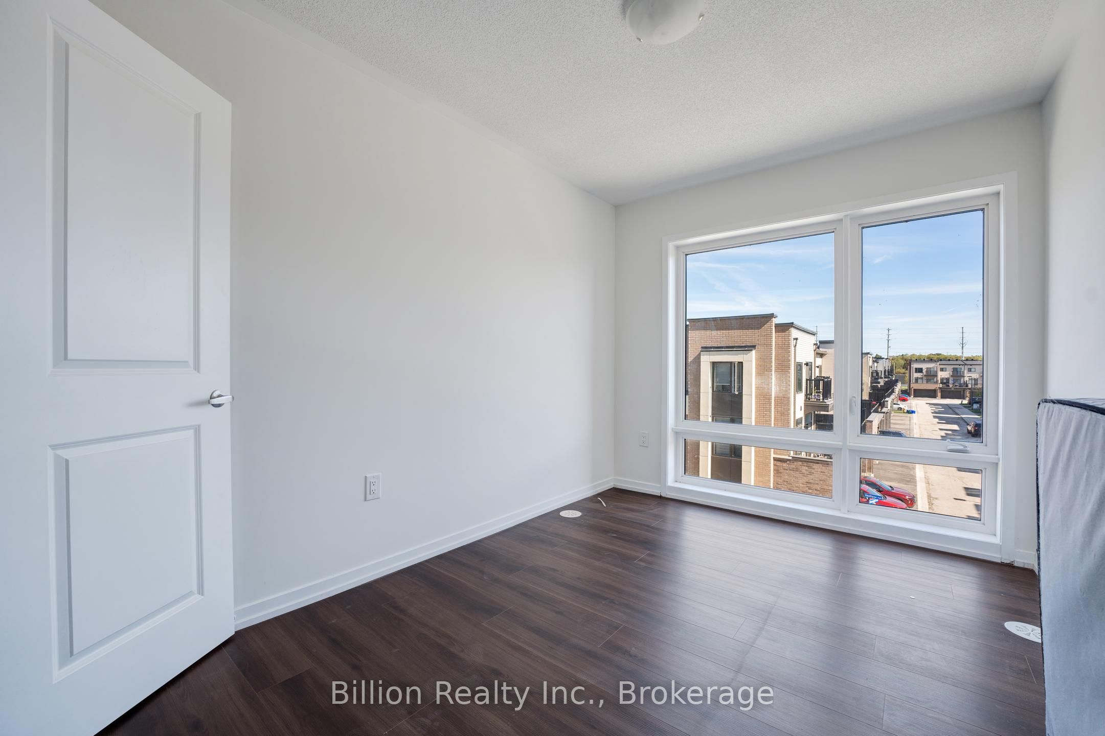 717 Heathrow Path Property Photo 22
