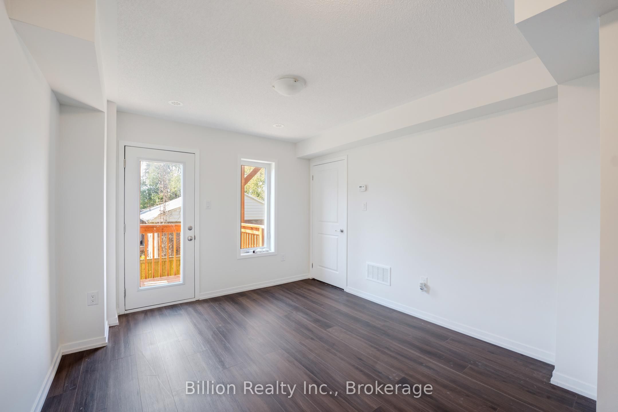 717 Heathrow Path Property Photo 25