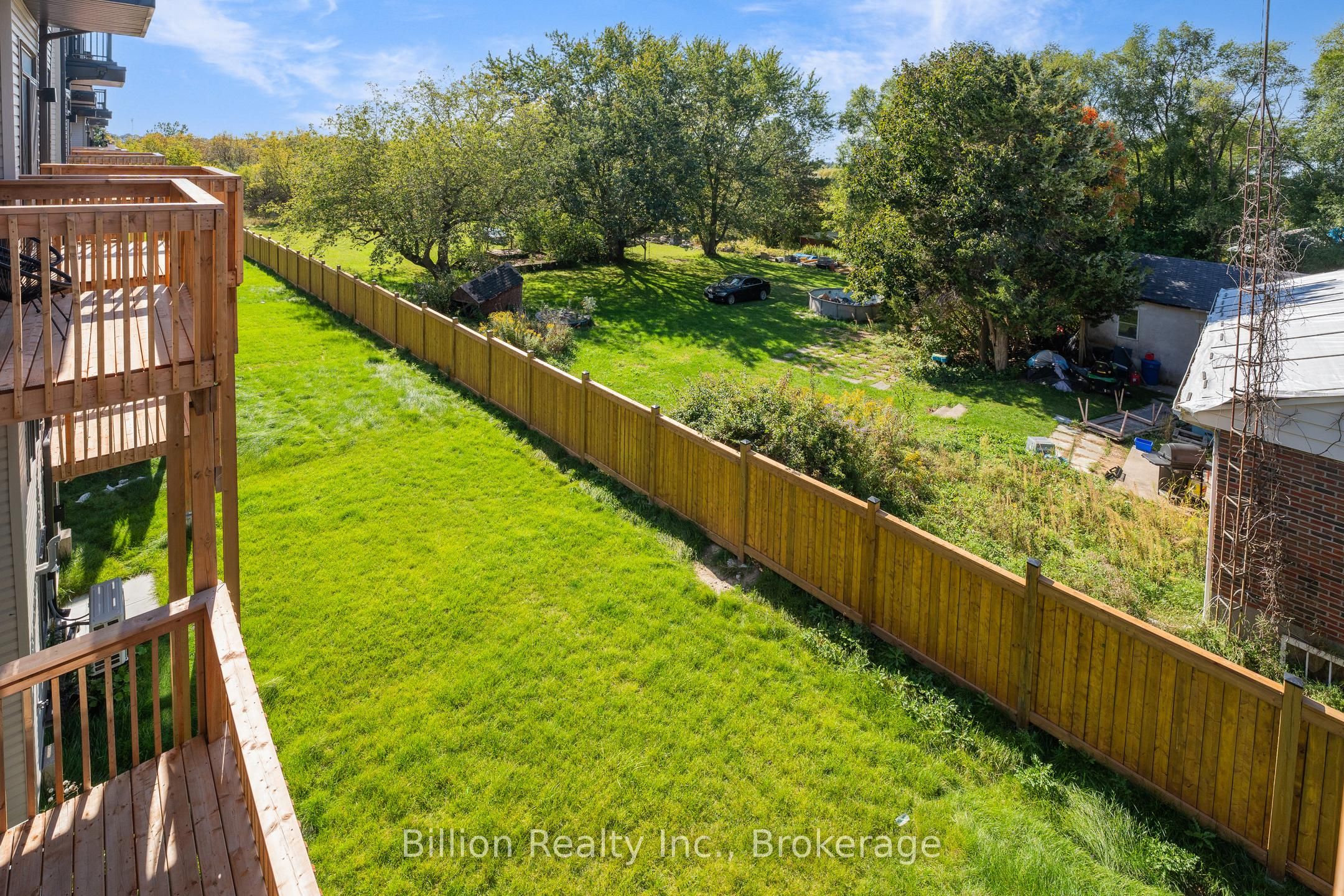 717 Heathrow Path Property Photo 33