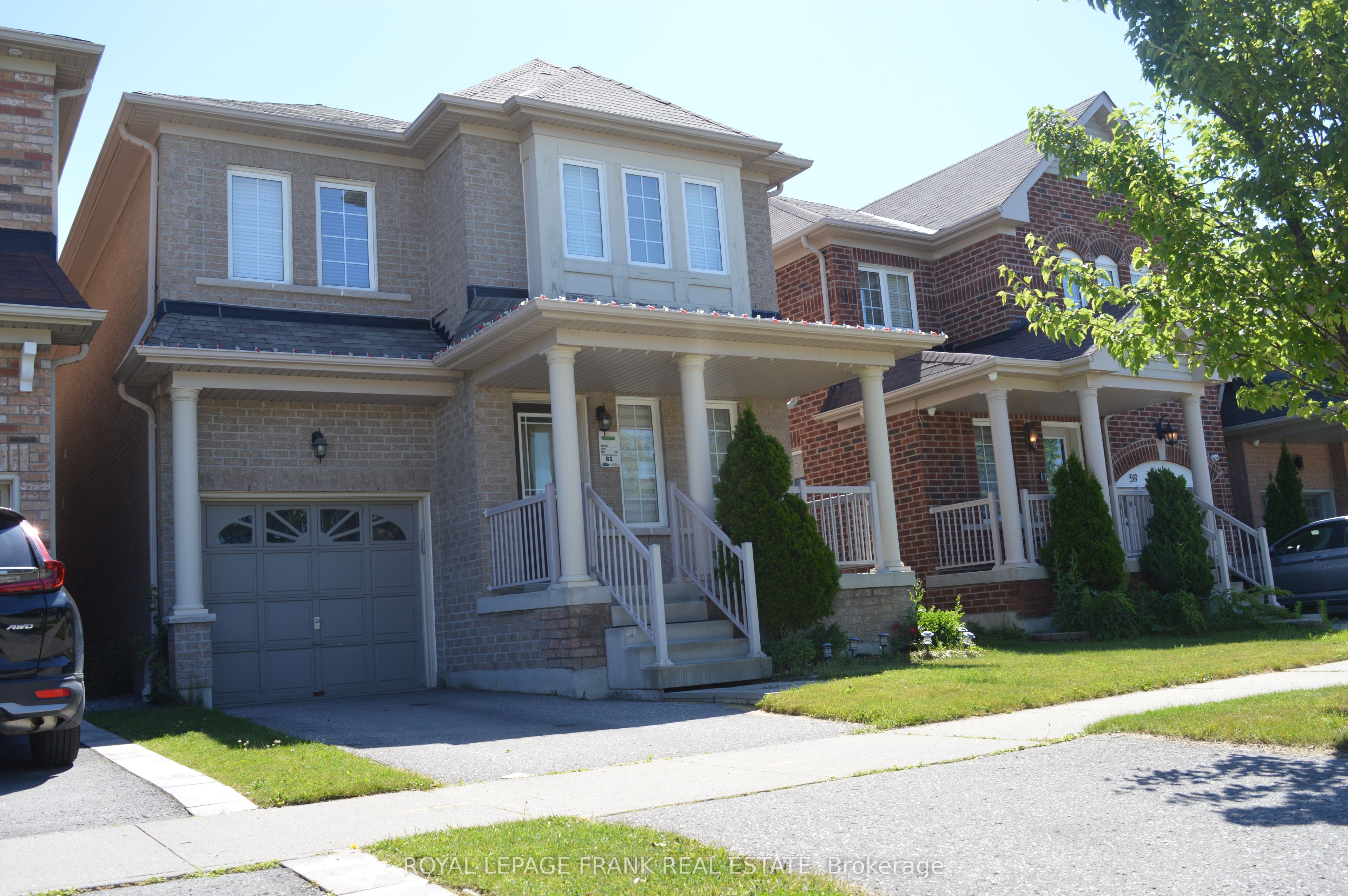 61 Summerside Avenue Property Photo 1