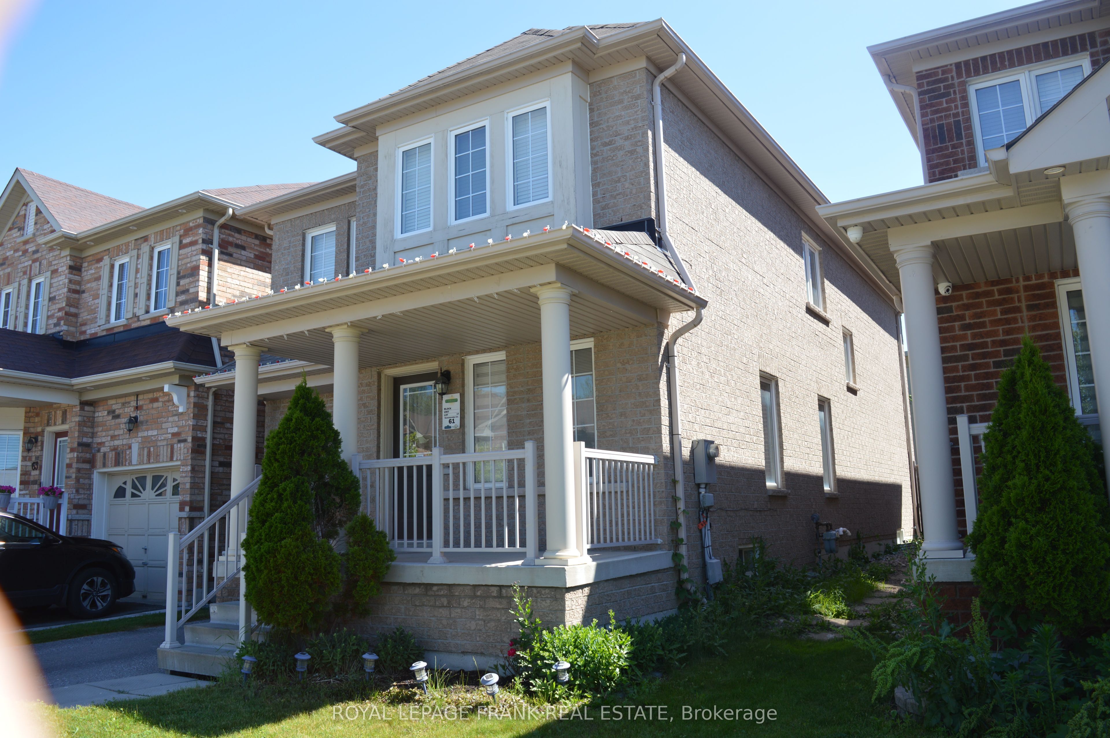 61 Summerside Avenue Property Photo 2