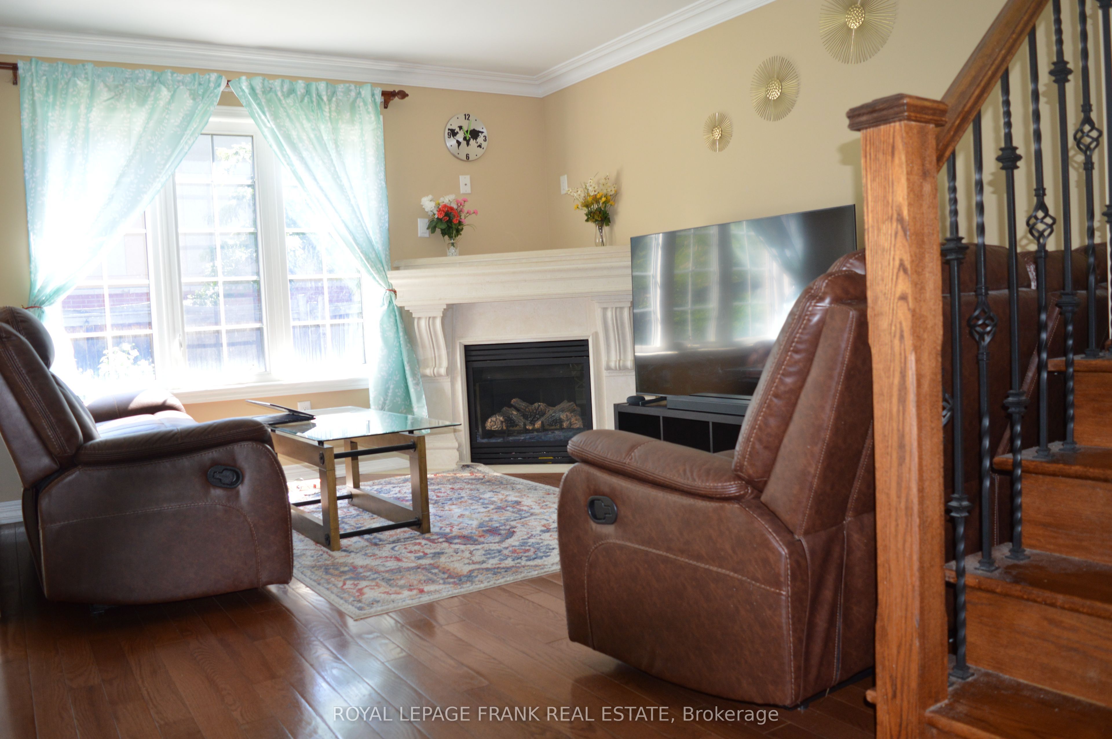 61 Summerside Avenue Property Photo 7