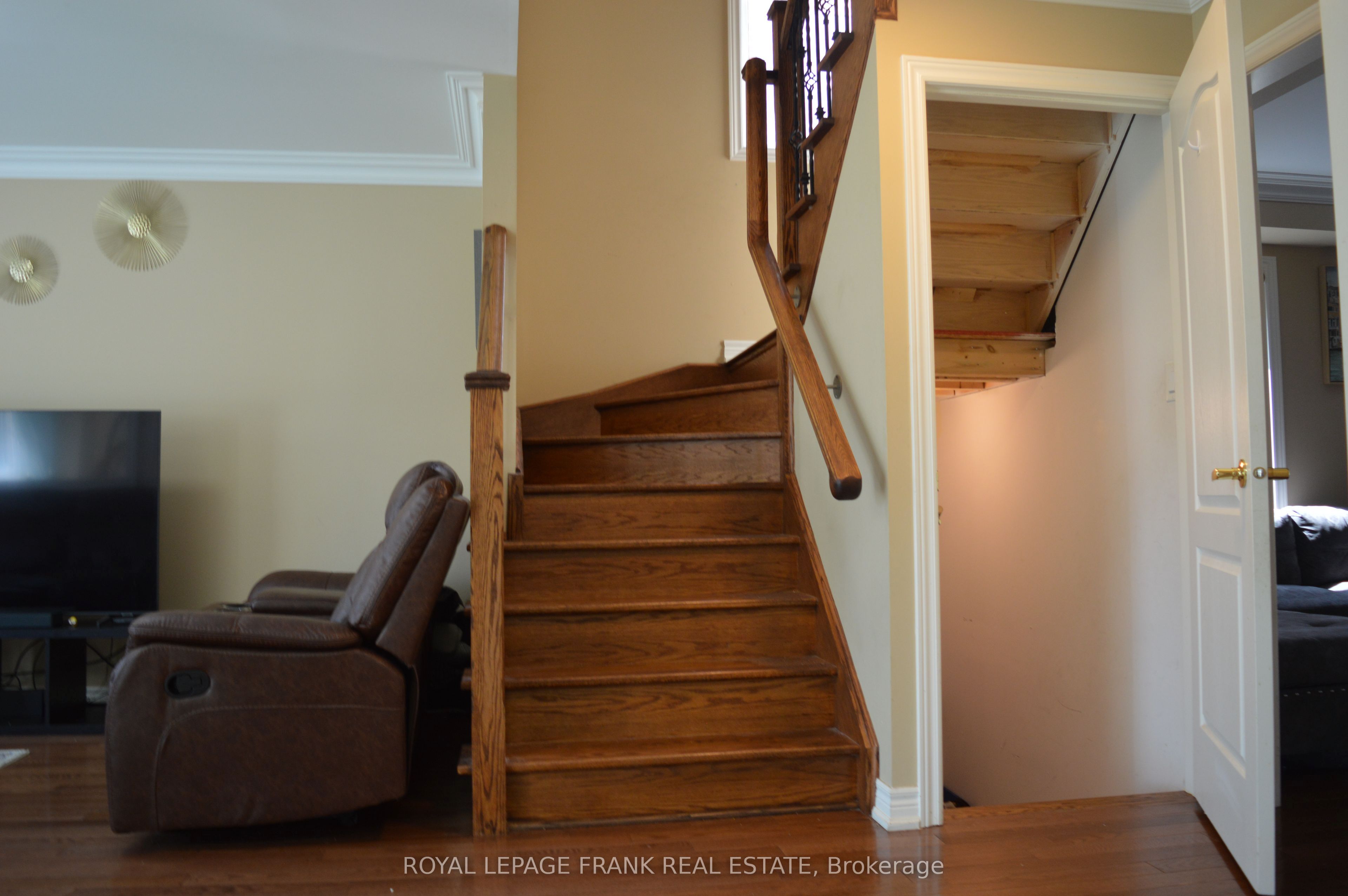 61 Summerside Avenue Property Photo 14