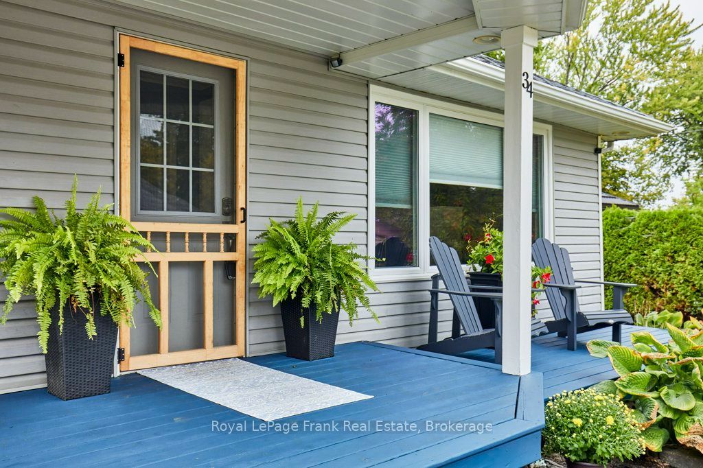 34 Pleasant View Avenue Property Photo 4
