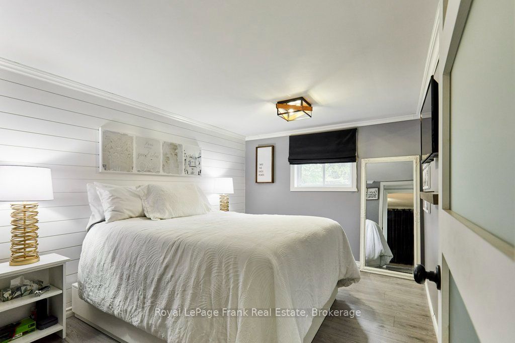 34 Pleasant View Avenue Property Photo 17