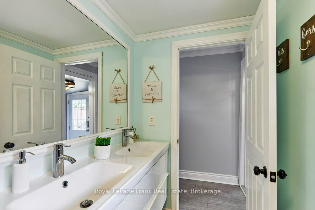 34 Pleasant View Avenue Property Photo 23