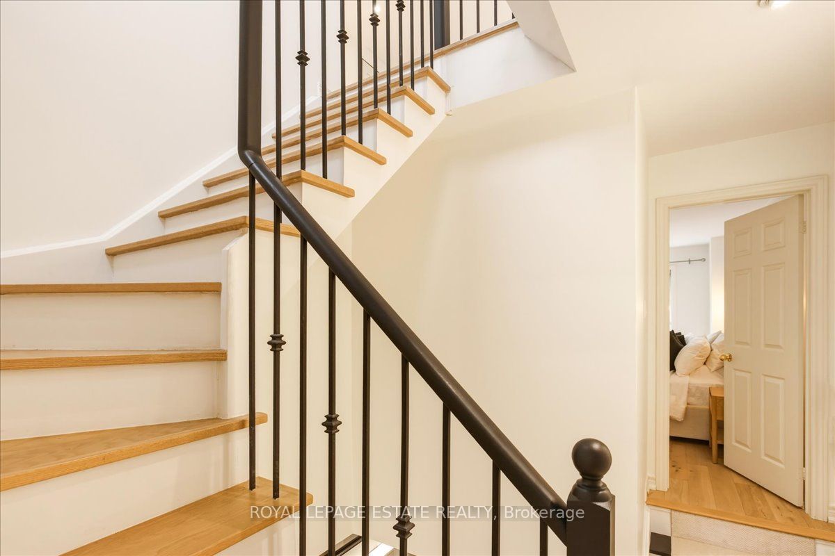 145 Boardwalk Drive Property Photo 31