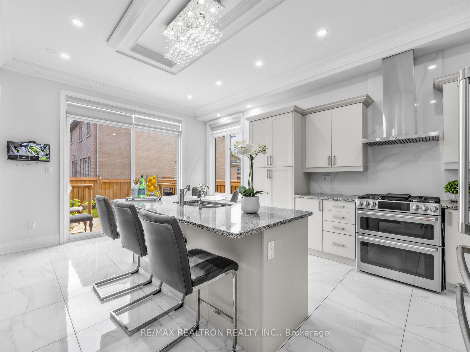 142 Auckland Drive Property Photo 10
