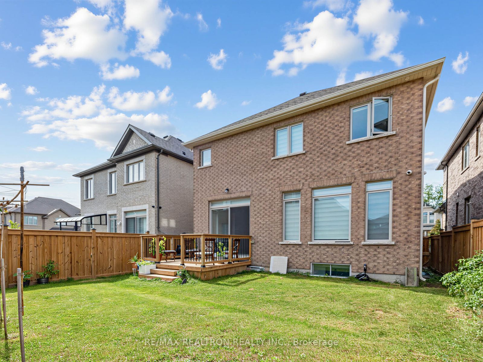 142 Auckland Drive Property Photo 32