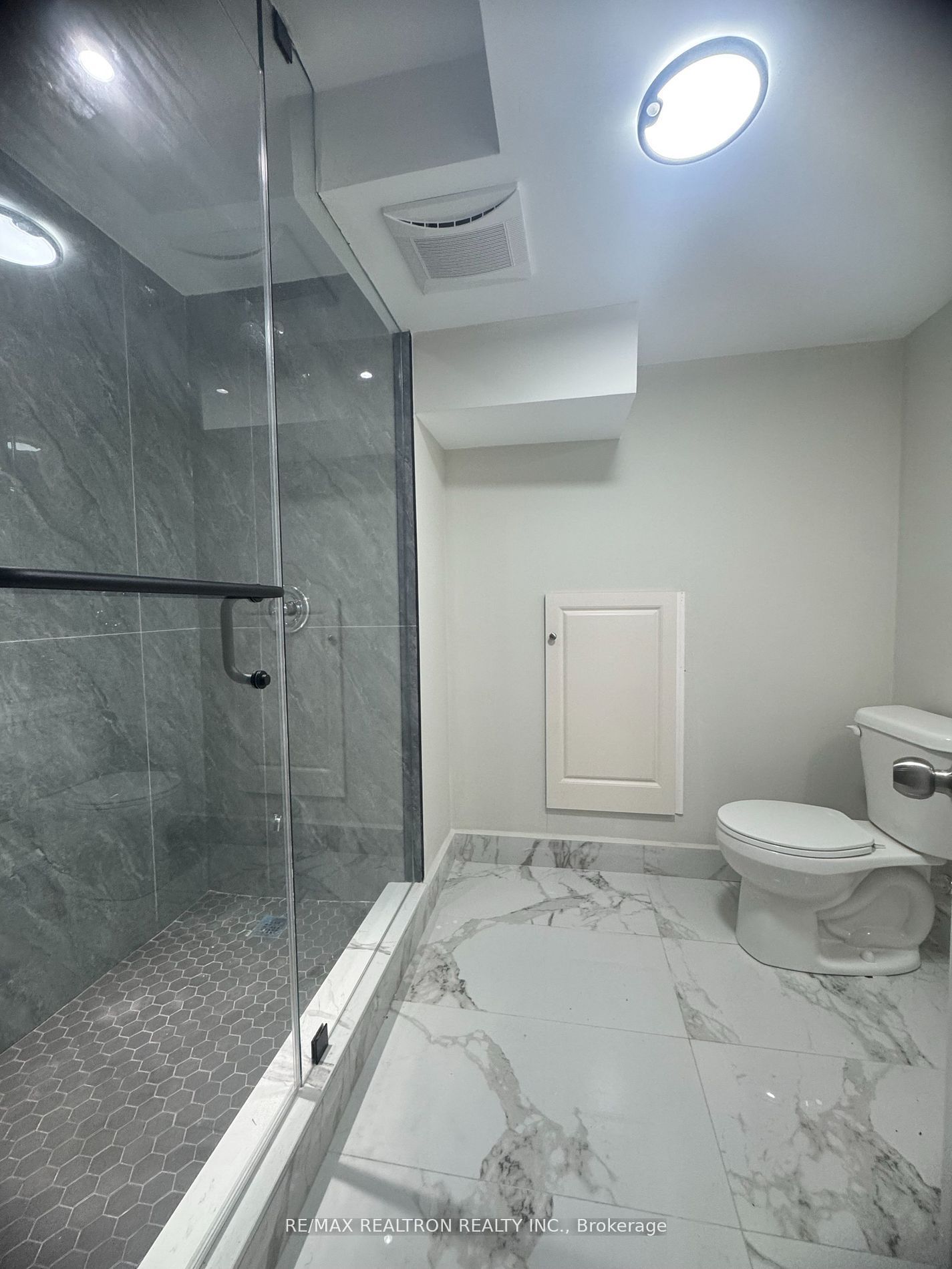 142 Auckland Drive Property Photo 40