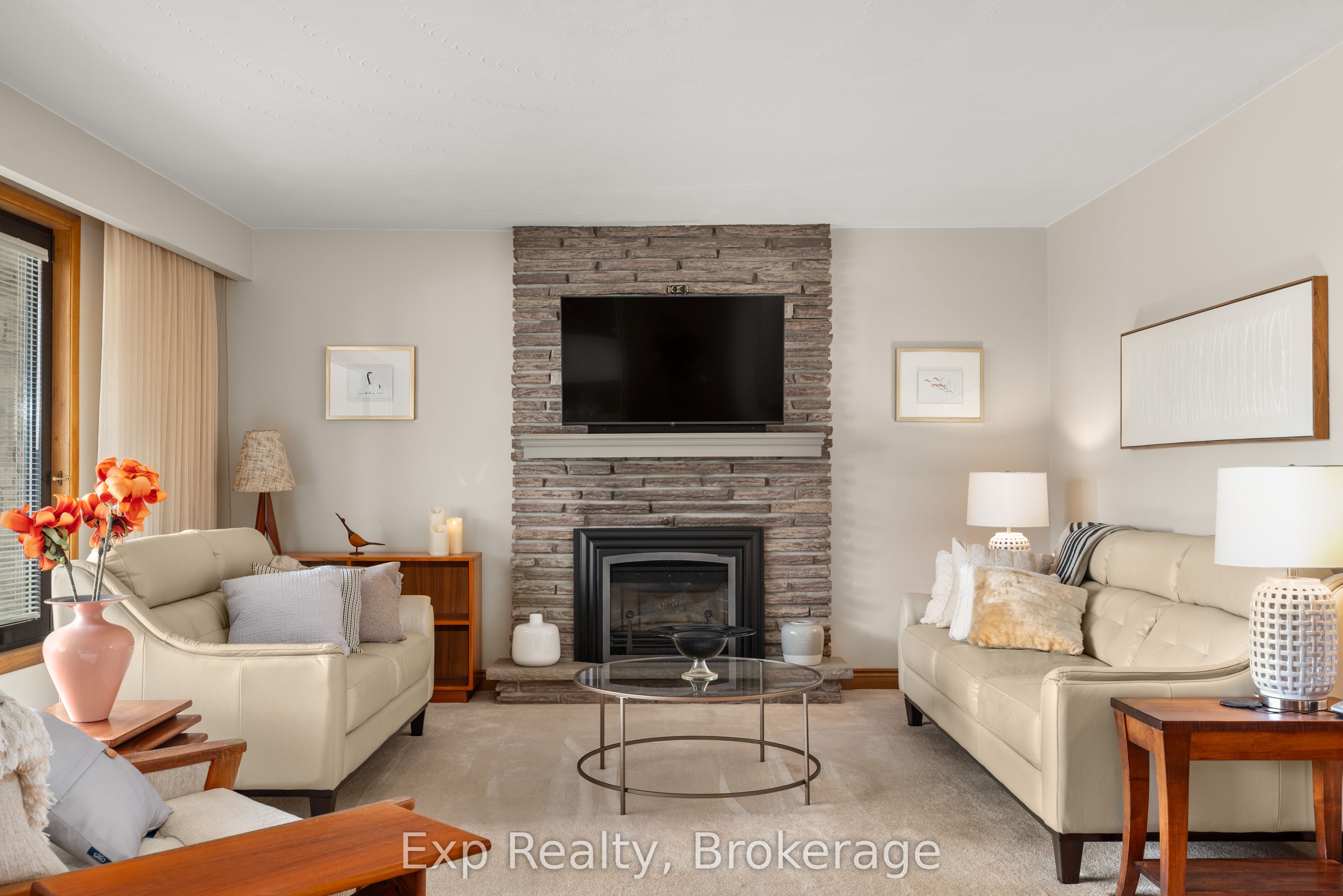 1325 Townline Road N Property Photo 10