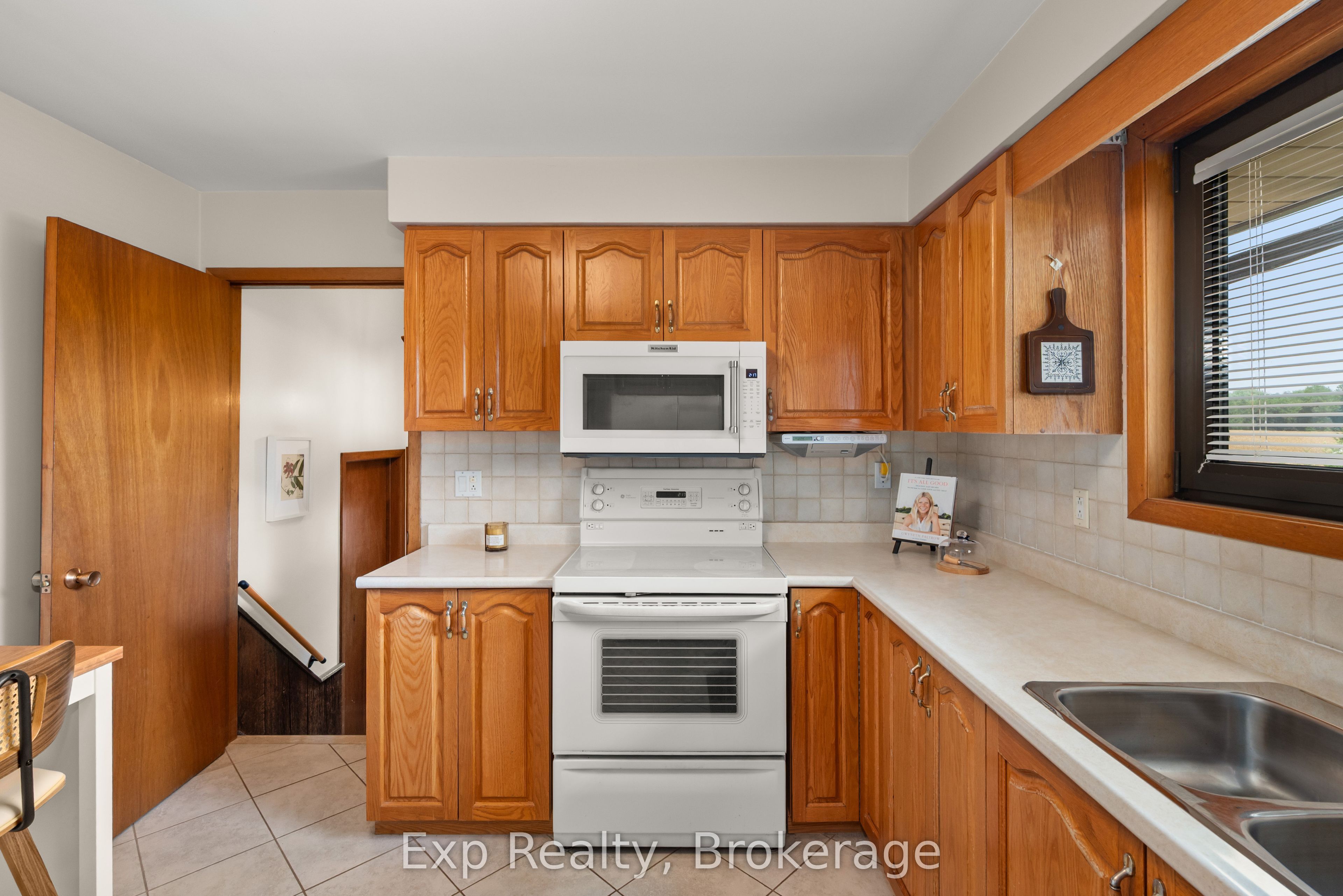 1325 Townline Road N Property Photo 25