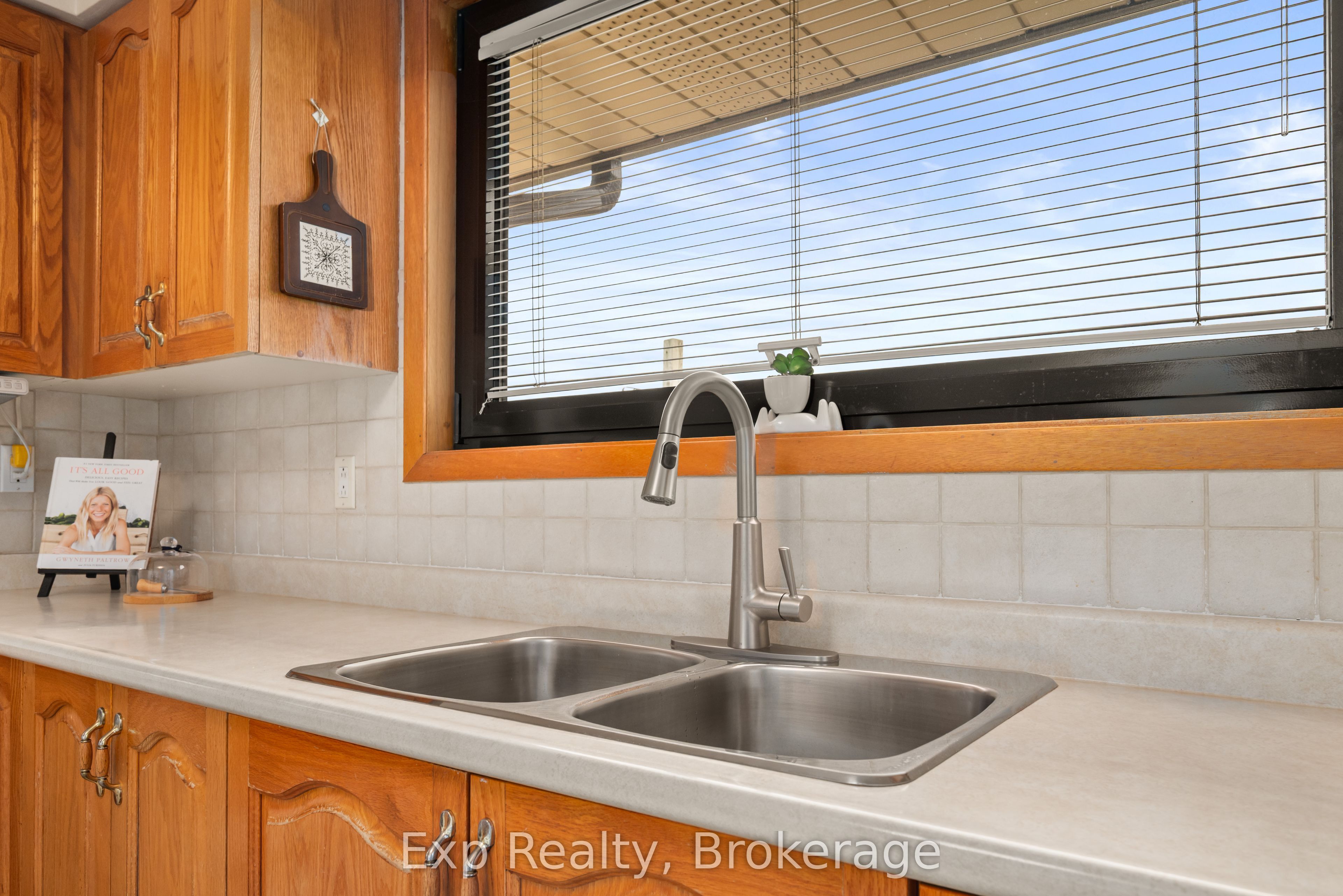 1325 Townline Road N Property Photo 26