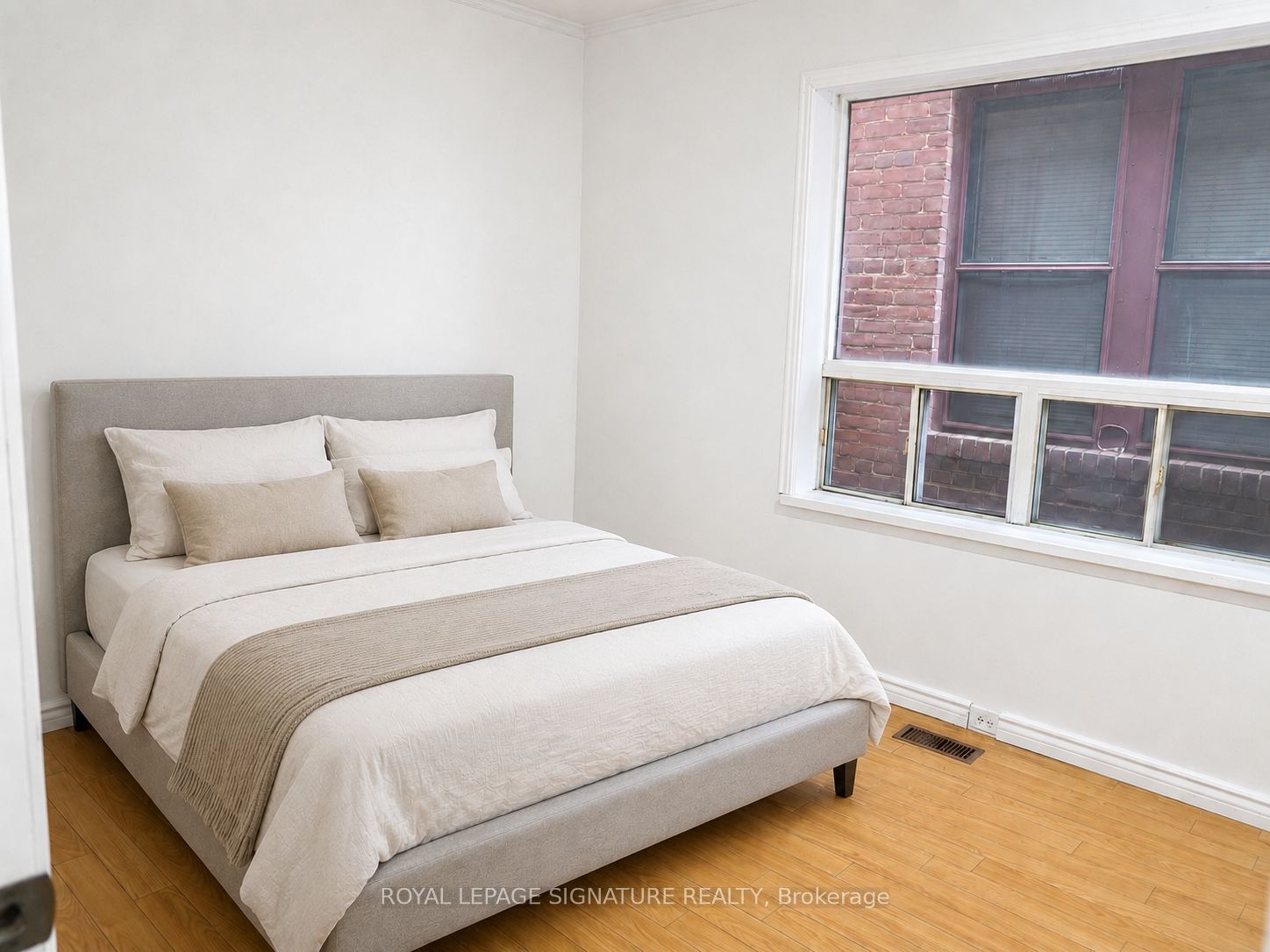 916 Woodbine Avenue Property Photo 4