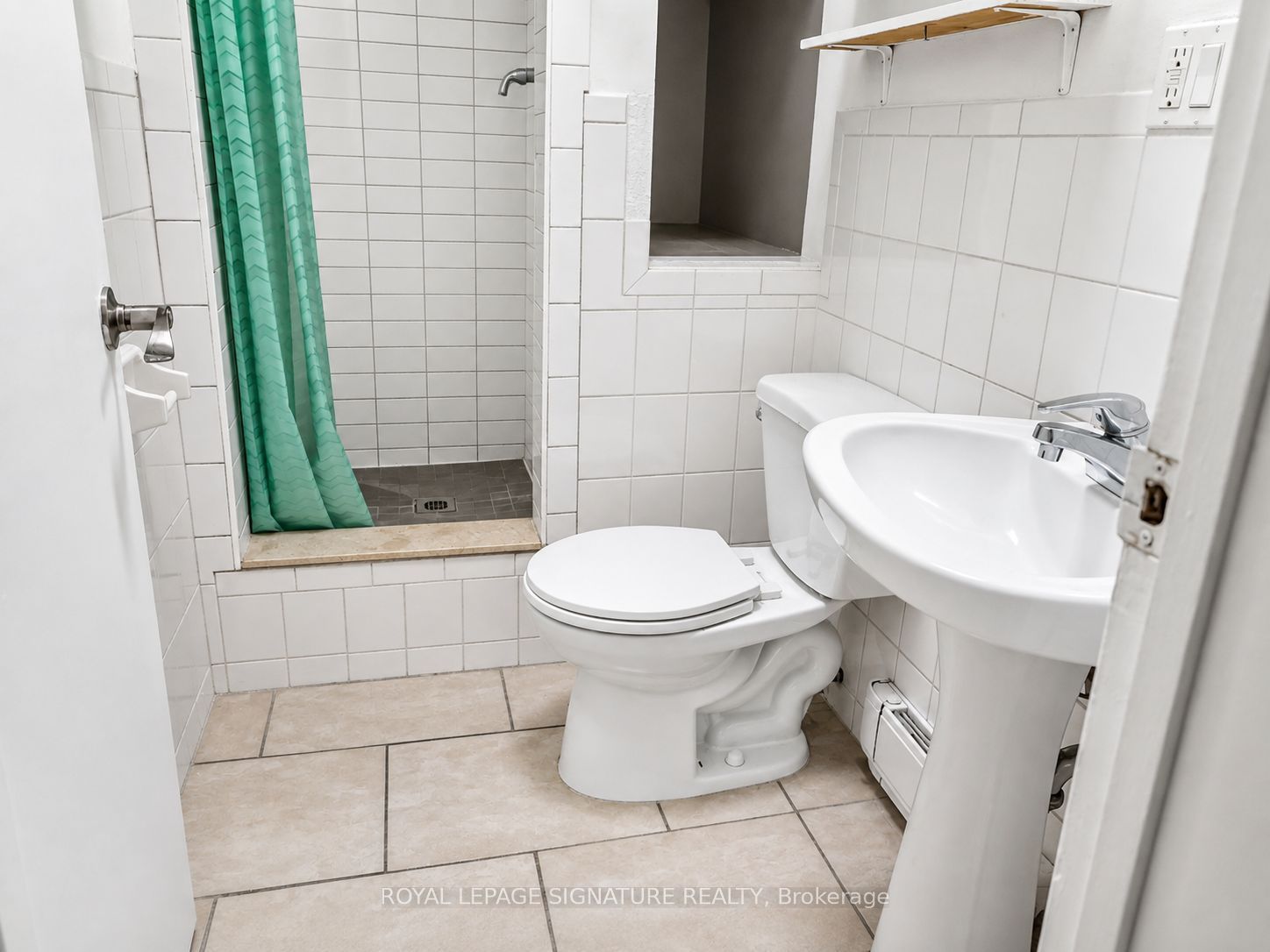 916 Woodbine Avenue Property Photo 5