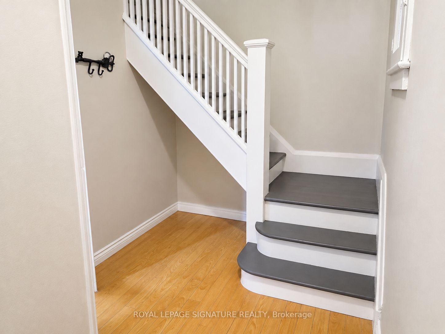 916 Woodbine Avenue Property Photo 6