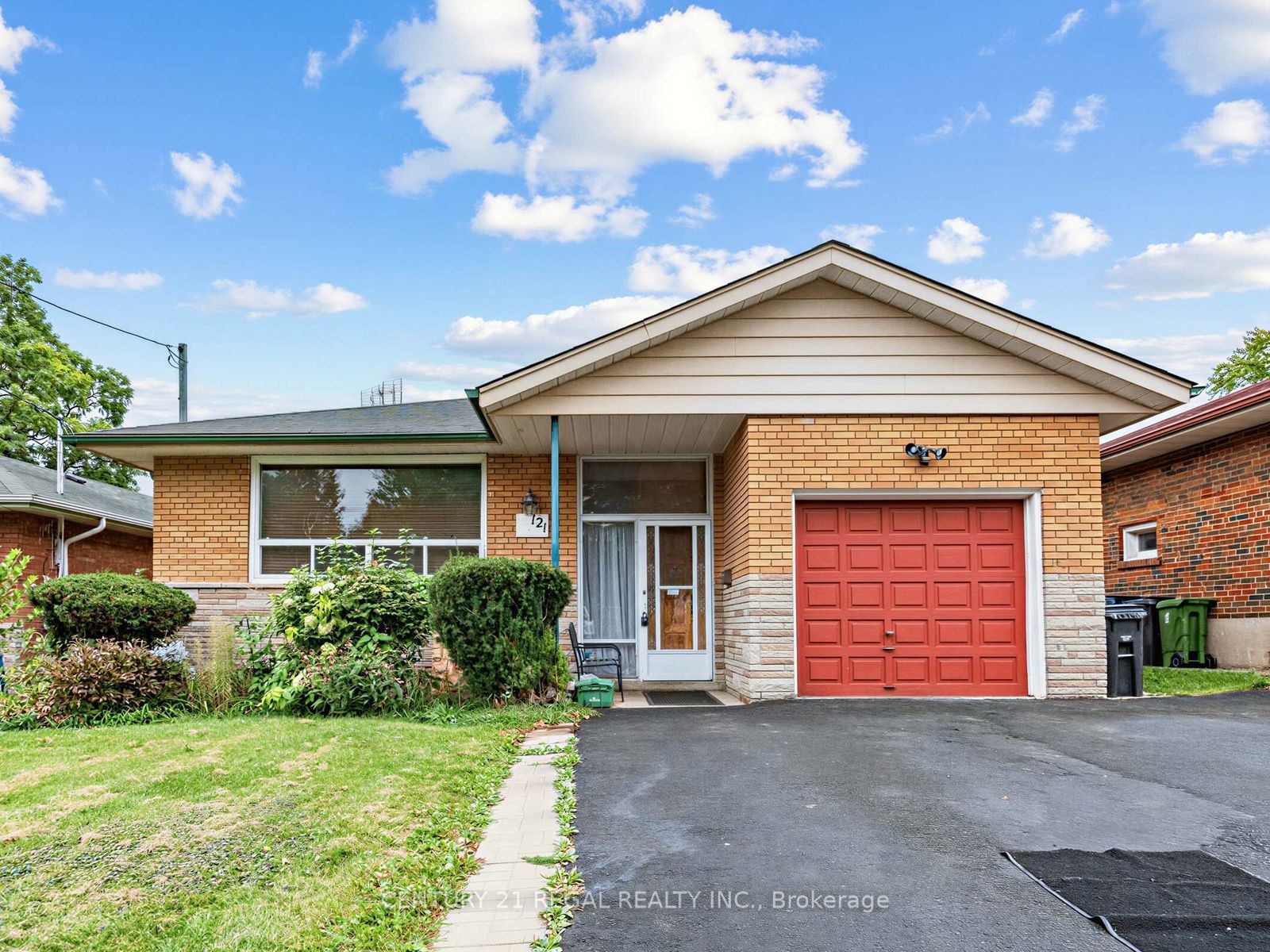121 Janray Drive Property Photo 2