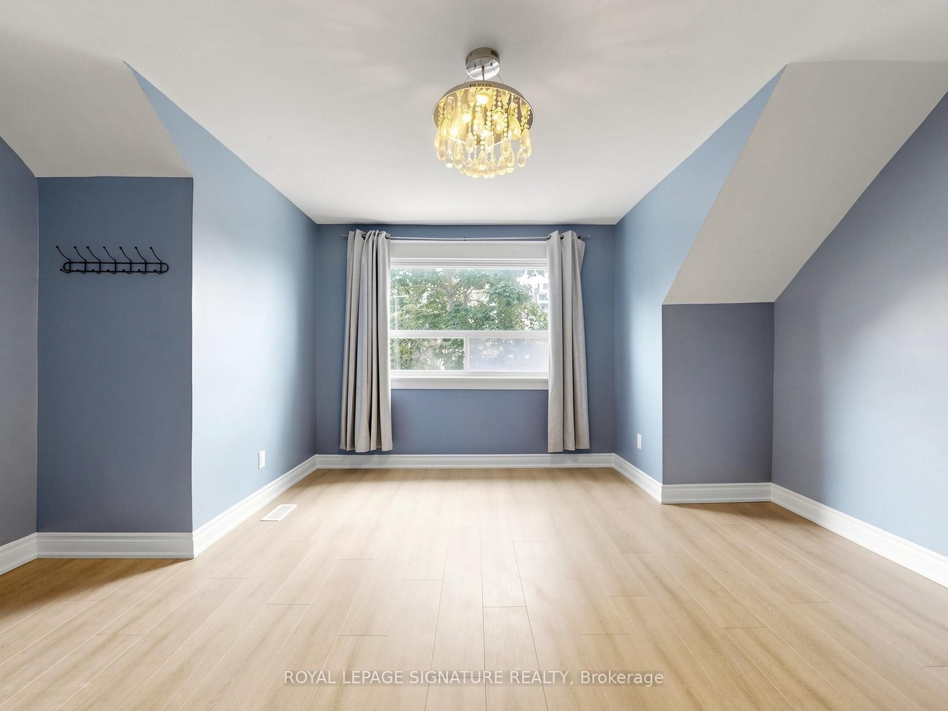 8 Harris Avenue Property Photo 25