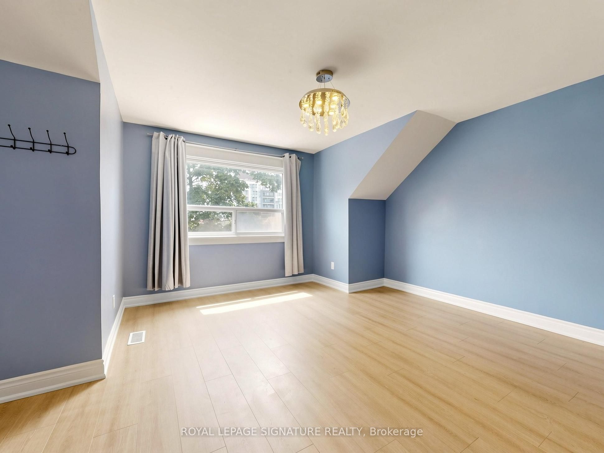 8 Harris Avenue Property Photo 26