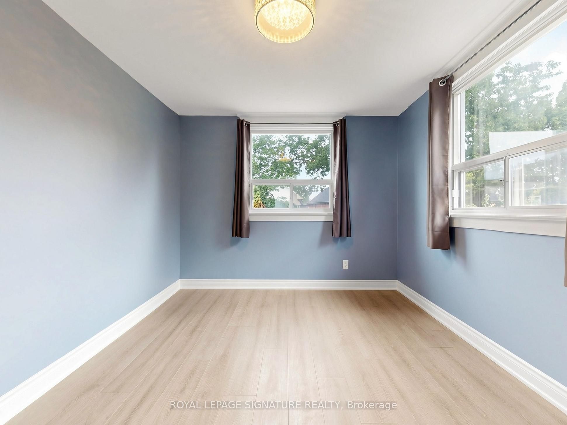 8 Harris Avenue Property Photo 29