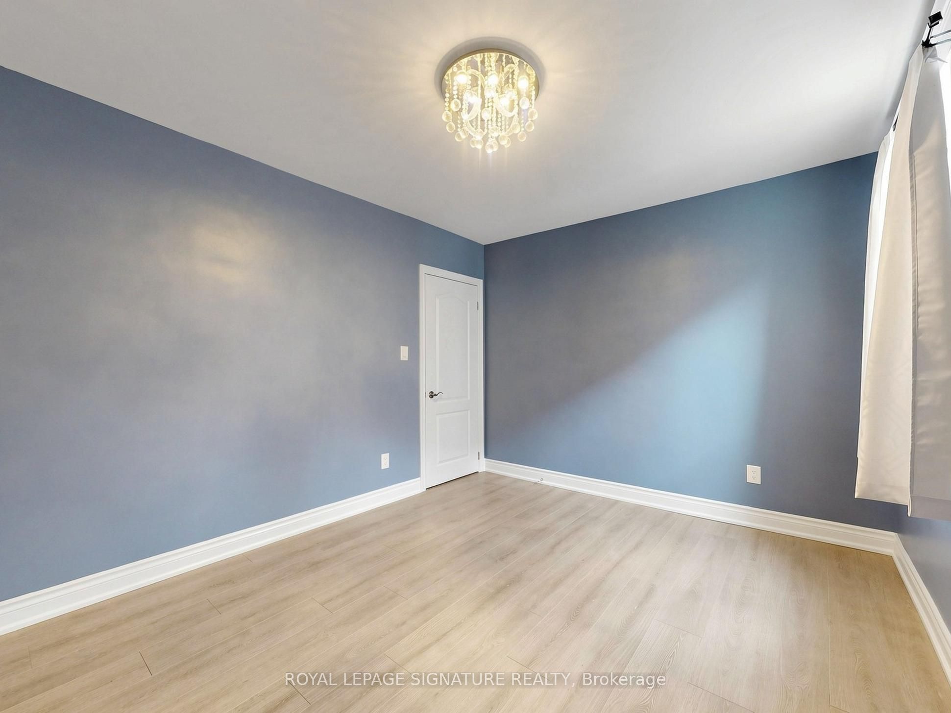 8 Harris Avenue Property Photo 33