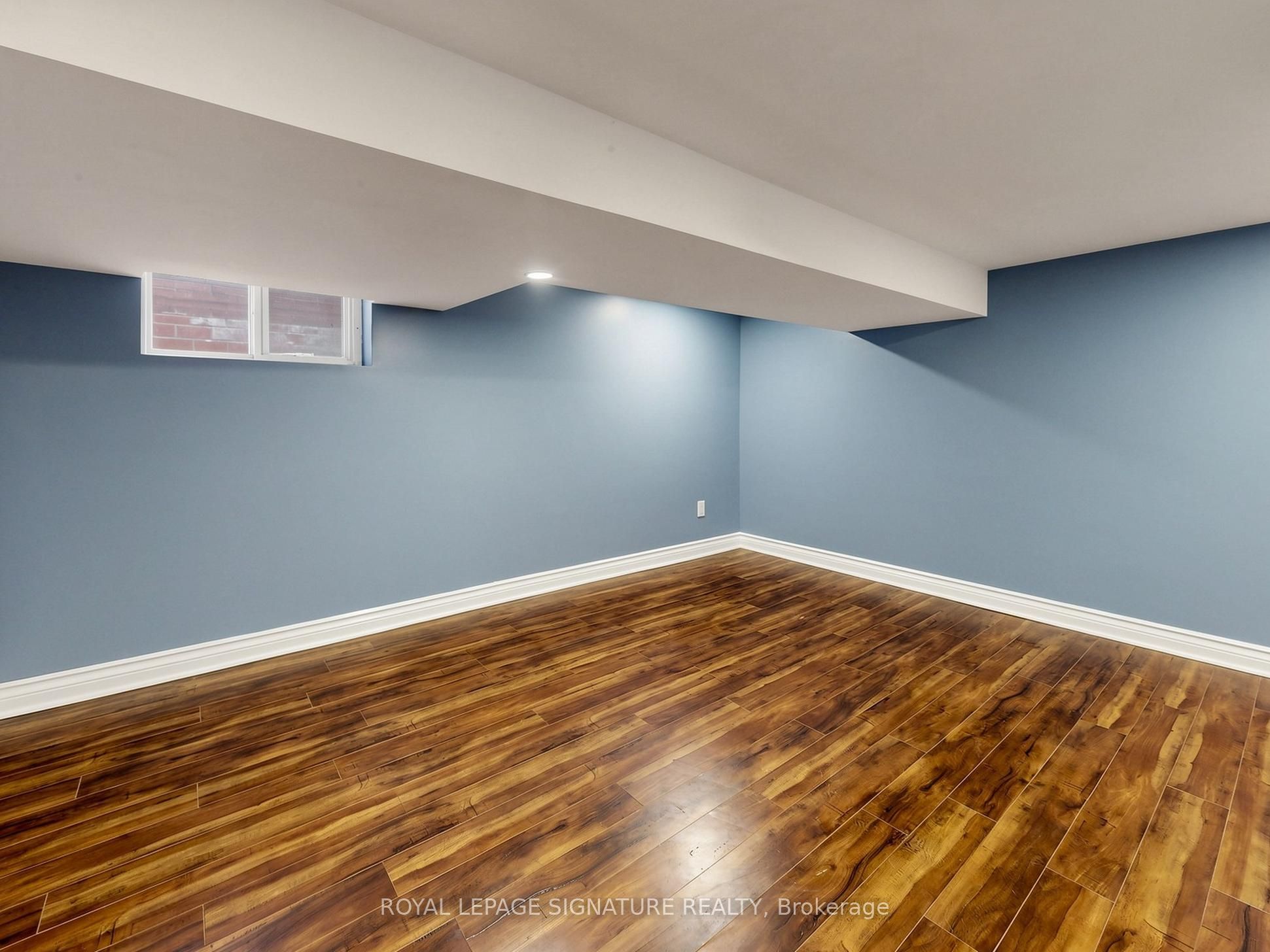 8 Harris Avenue Property Photo 37