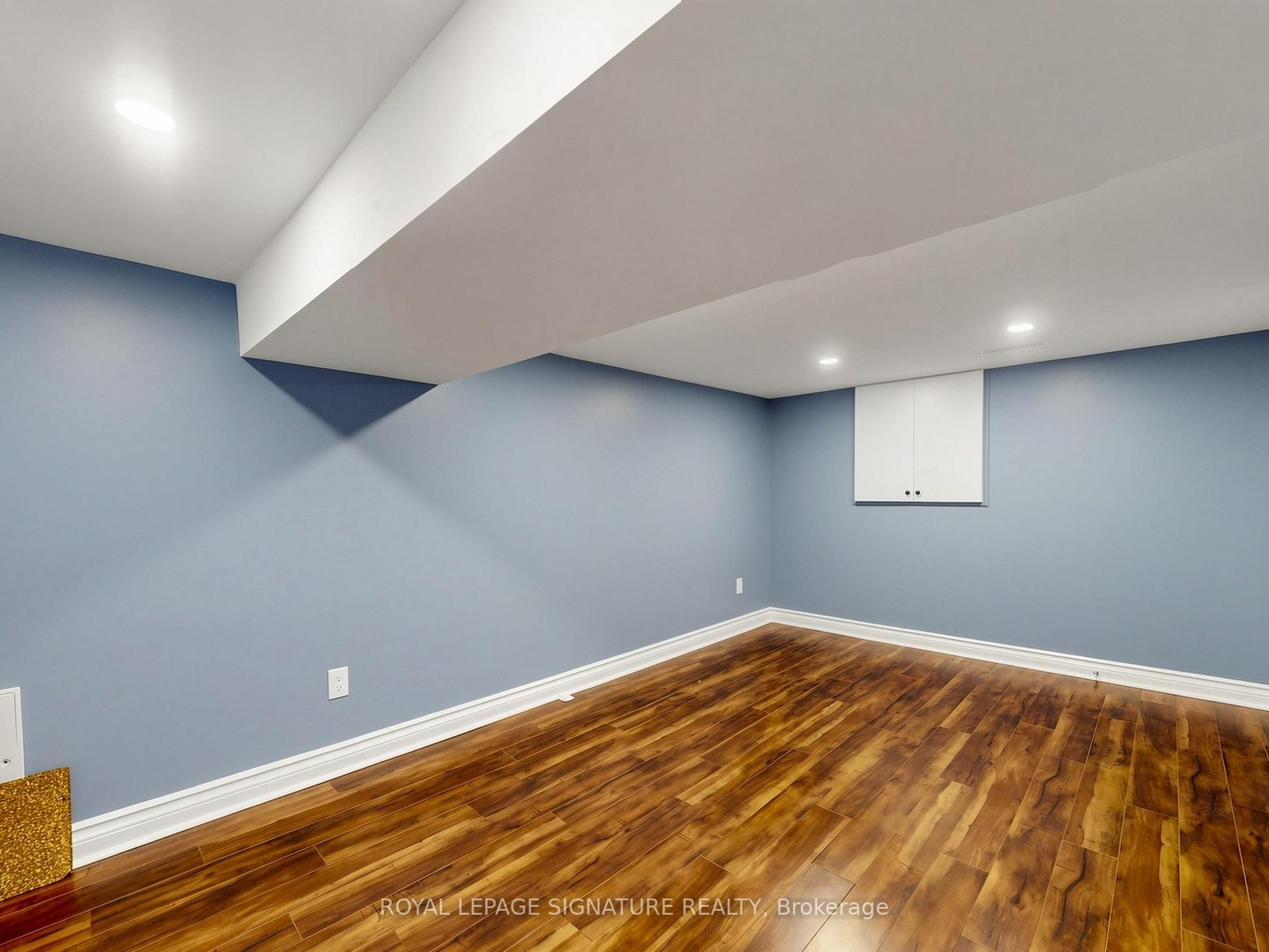 8 Harris Avenue Property Photo 43