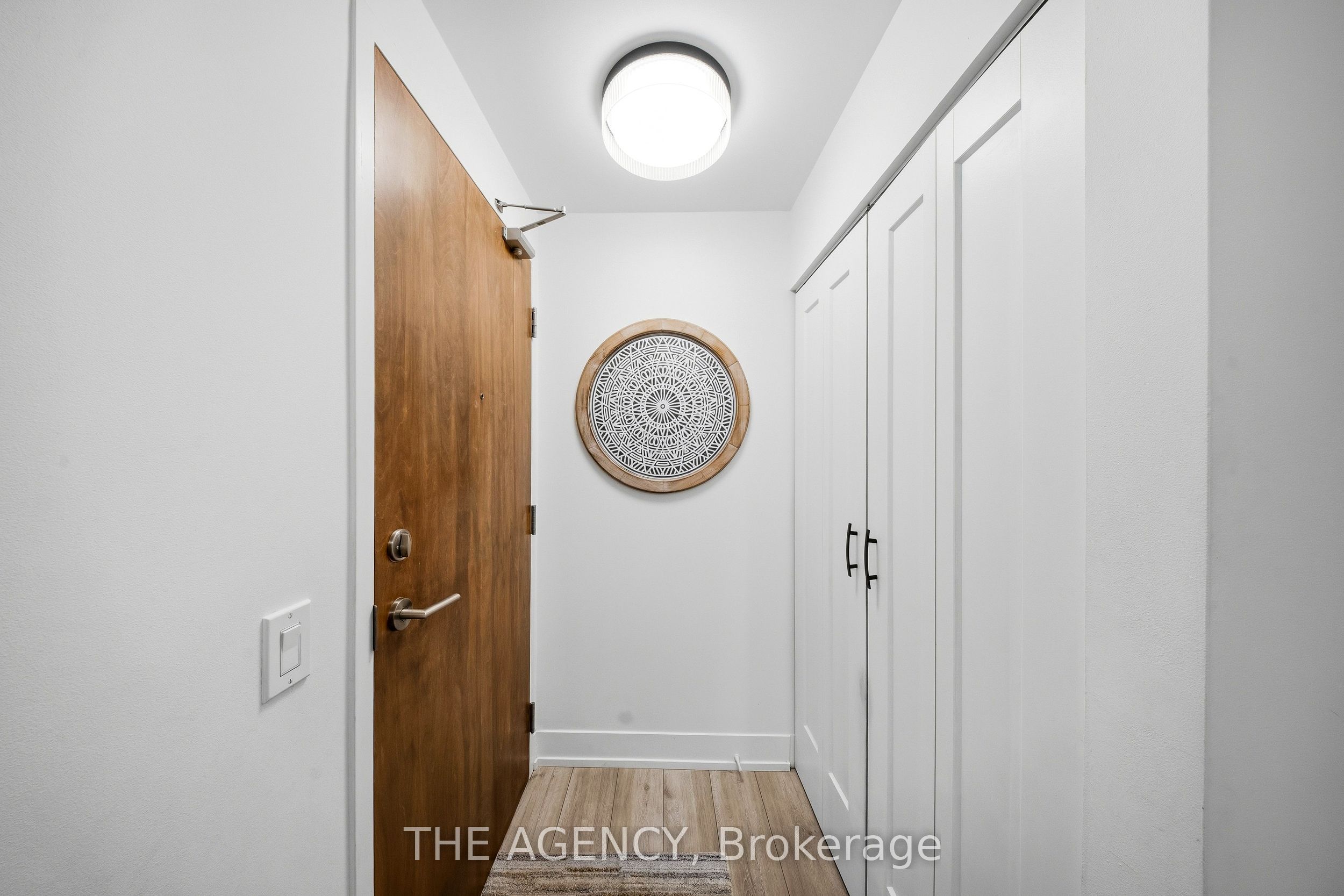 1215 Bayly Street 1406 Property Photo 4