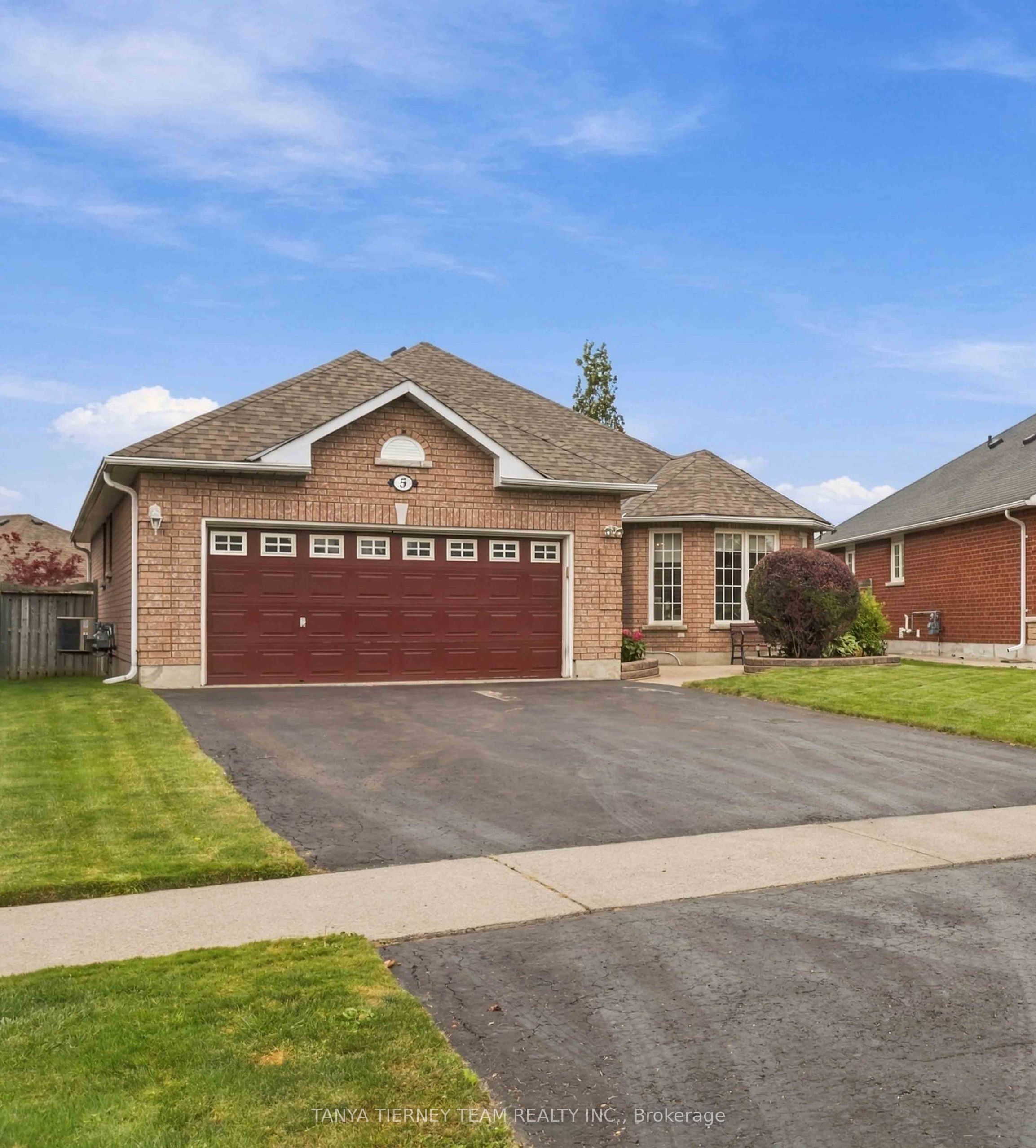 5 Padfield Drive Property Photo 3