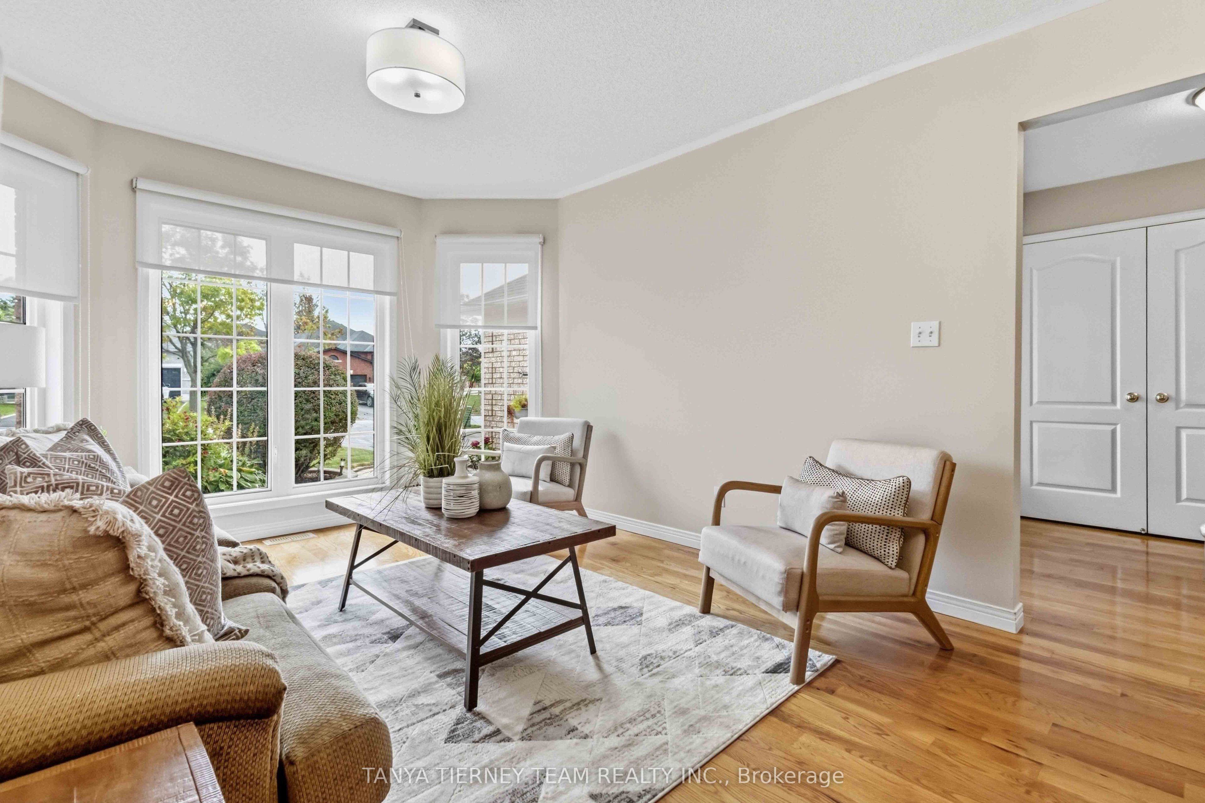 5 Padfield Drive Property Photo 8