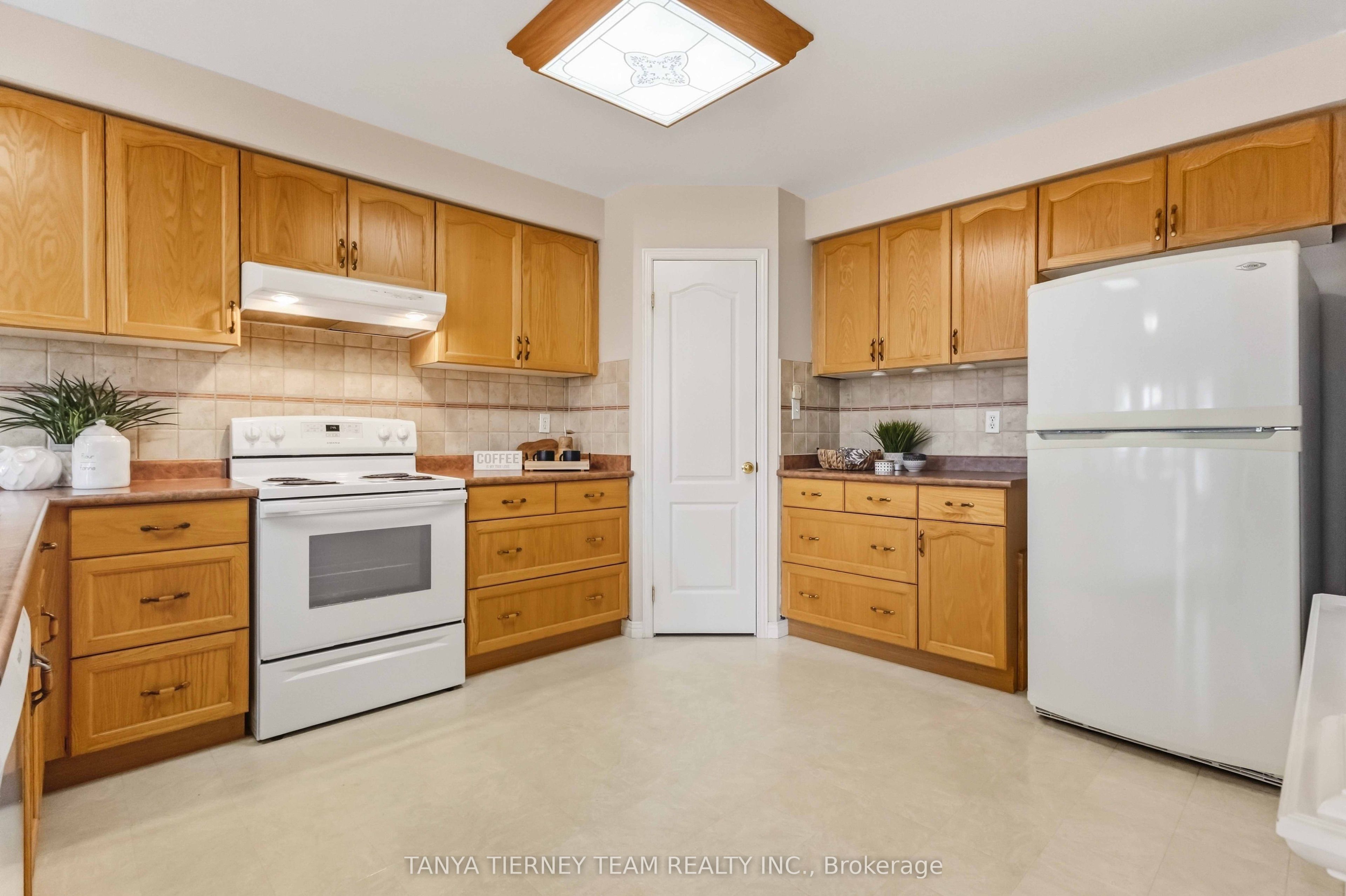5 Padfield Drive Property Photo 18